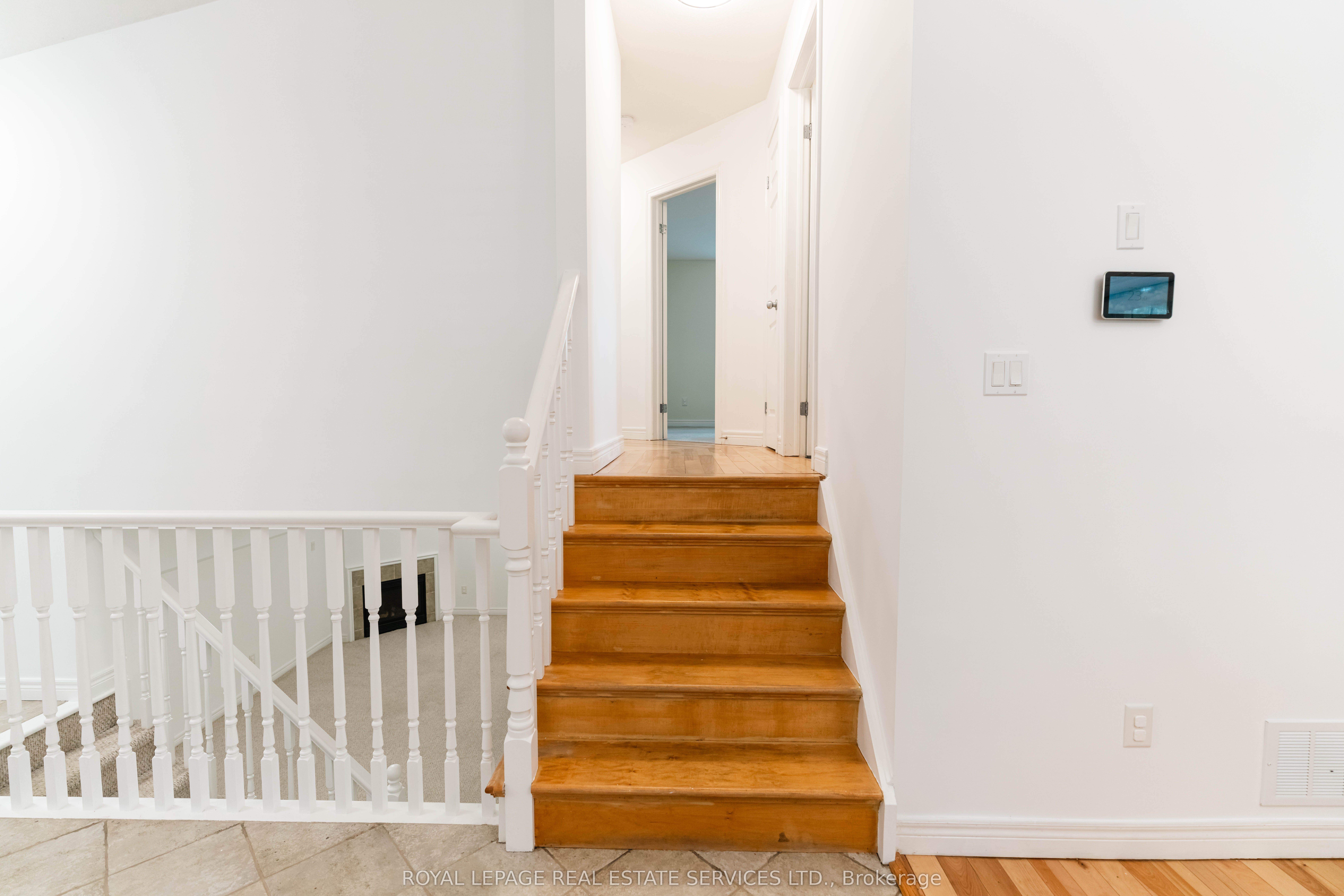 837 Upper Ottawa Street Property Photo 9