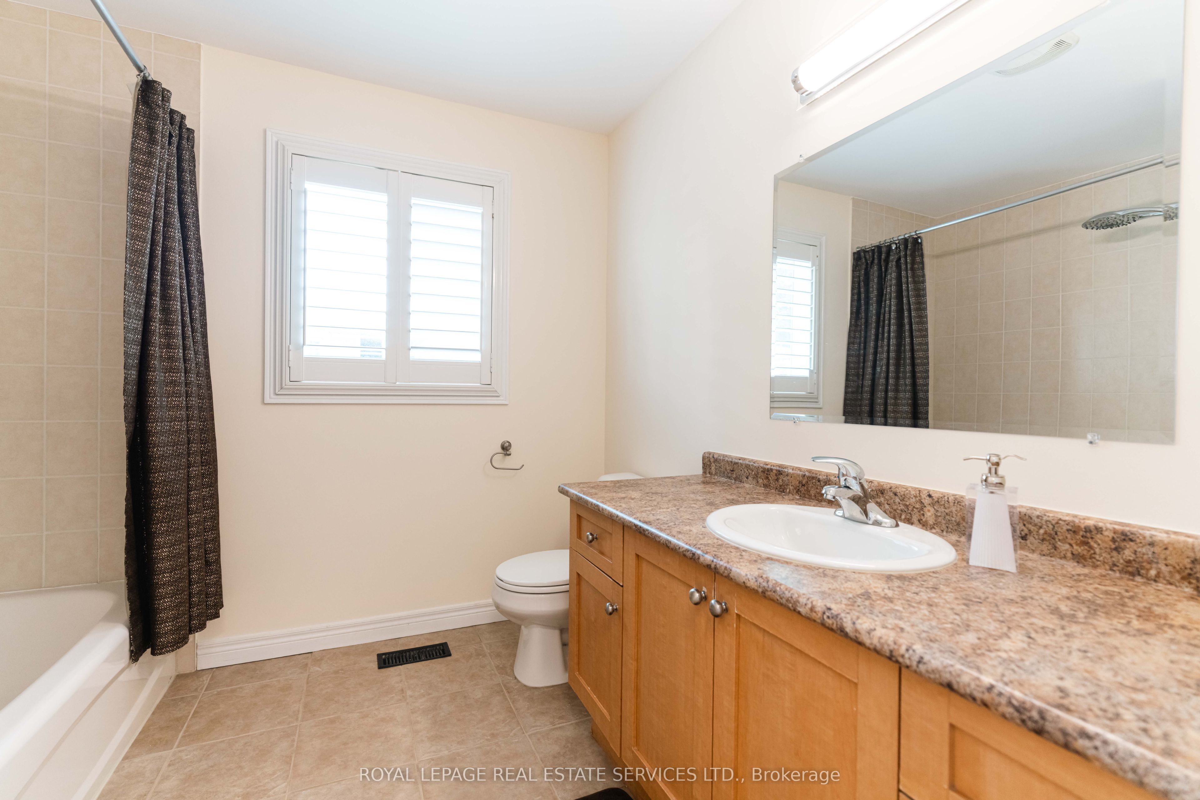 837 Upper Ottawa Street Property Photo 29