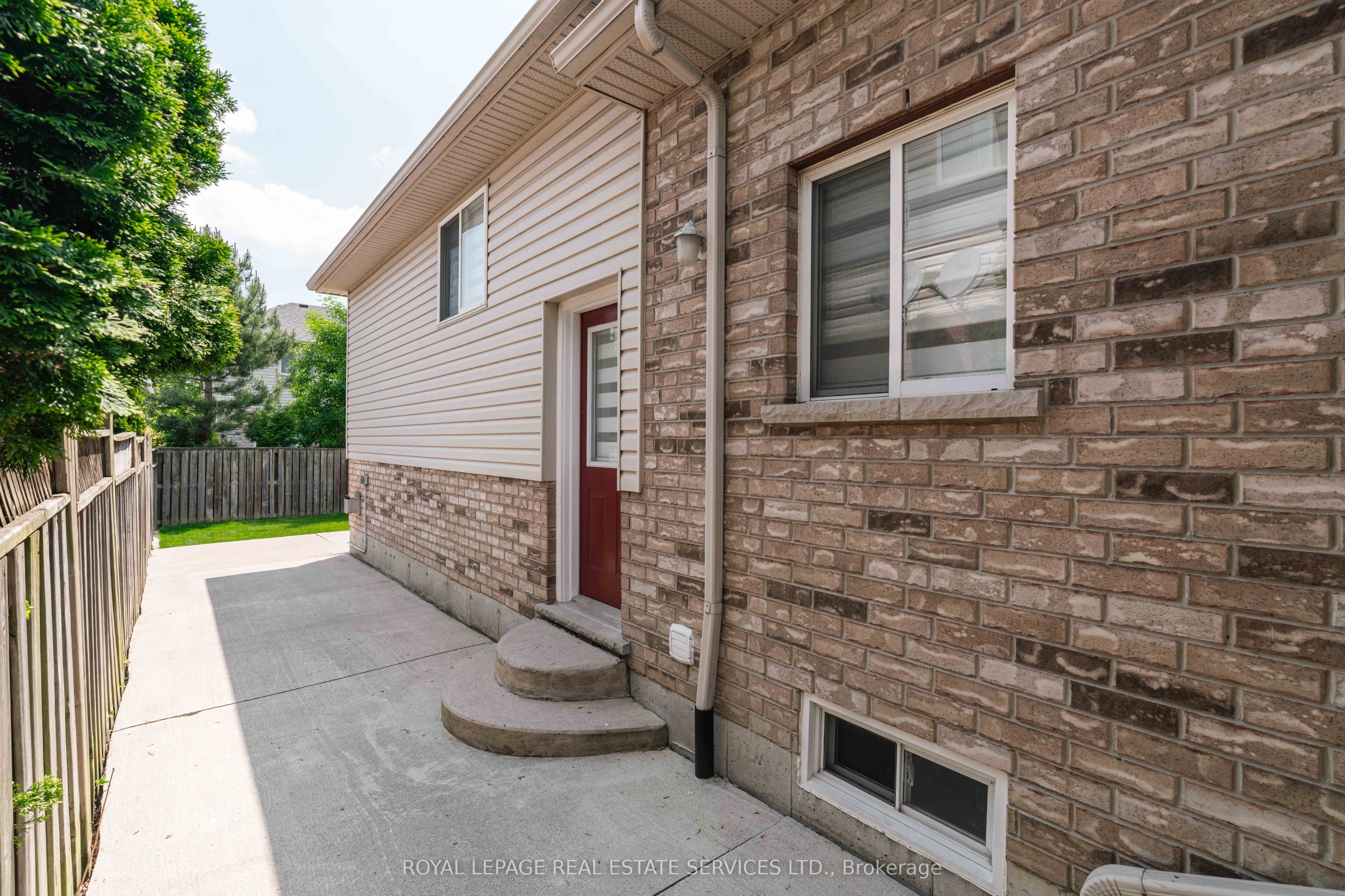 837 Upper Ottawa Street Property Photo 36