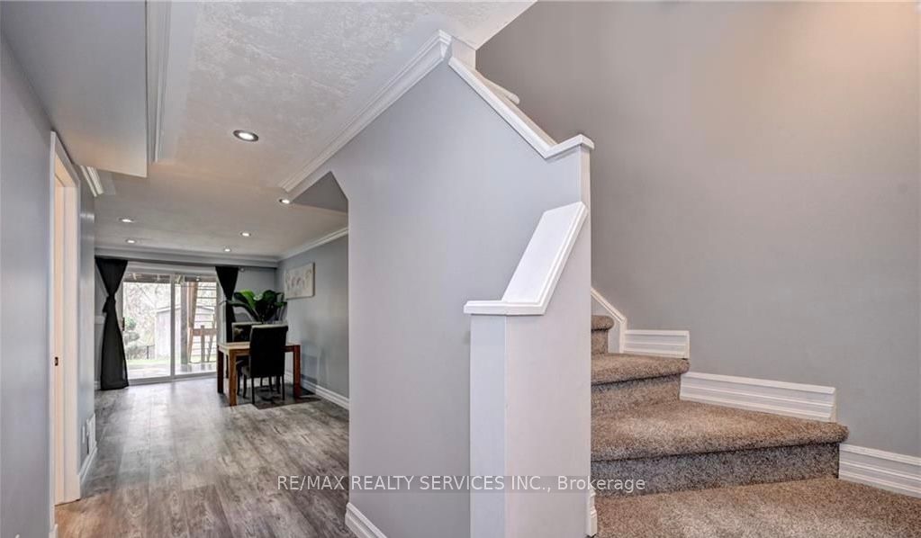 108 Sweeney Cres Property Photo 15