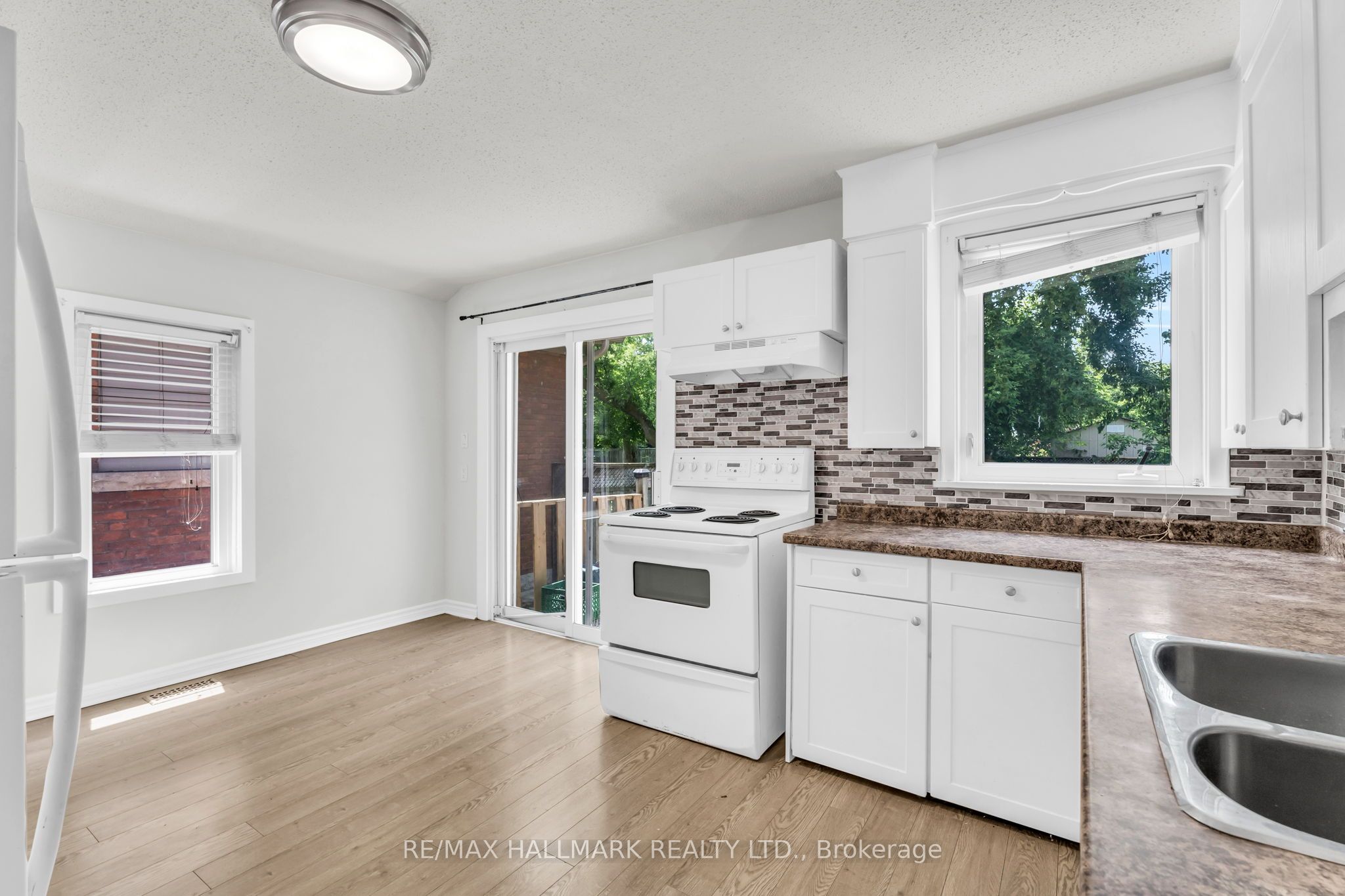 57 Henry Street Property Photo 16