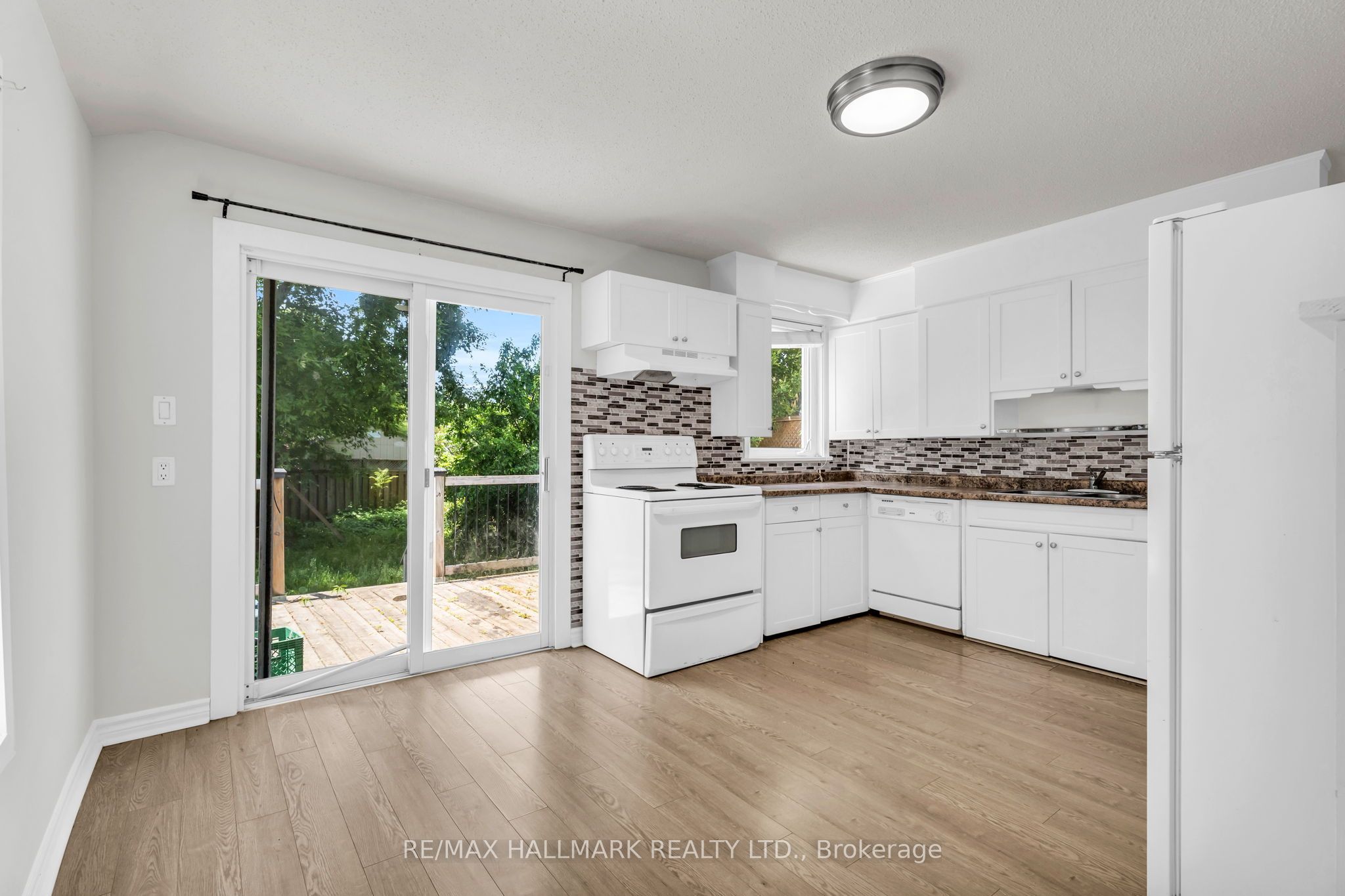 57 Henry Street Property Photo 17