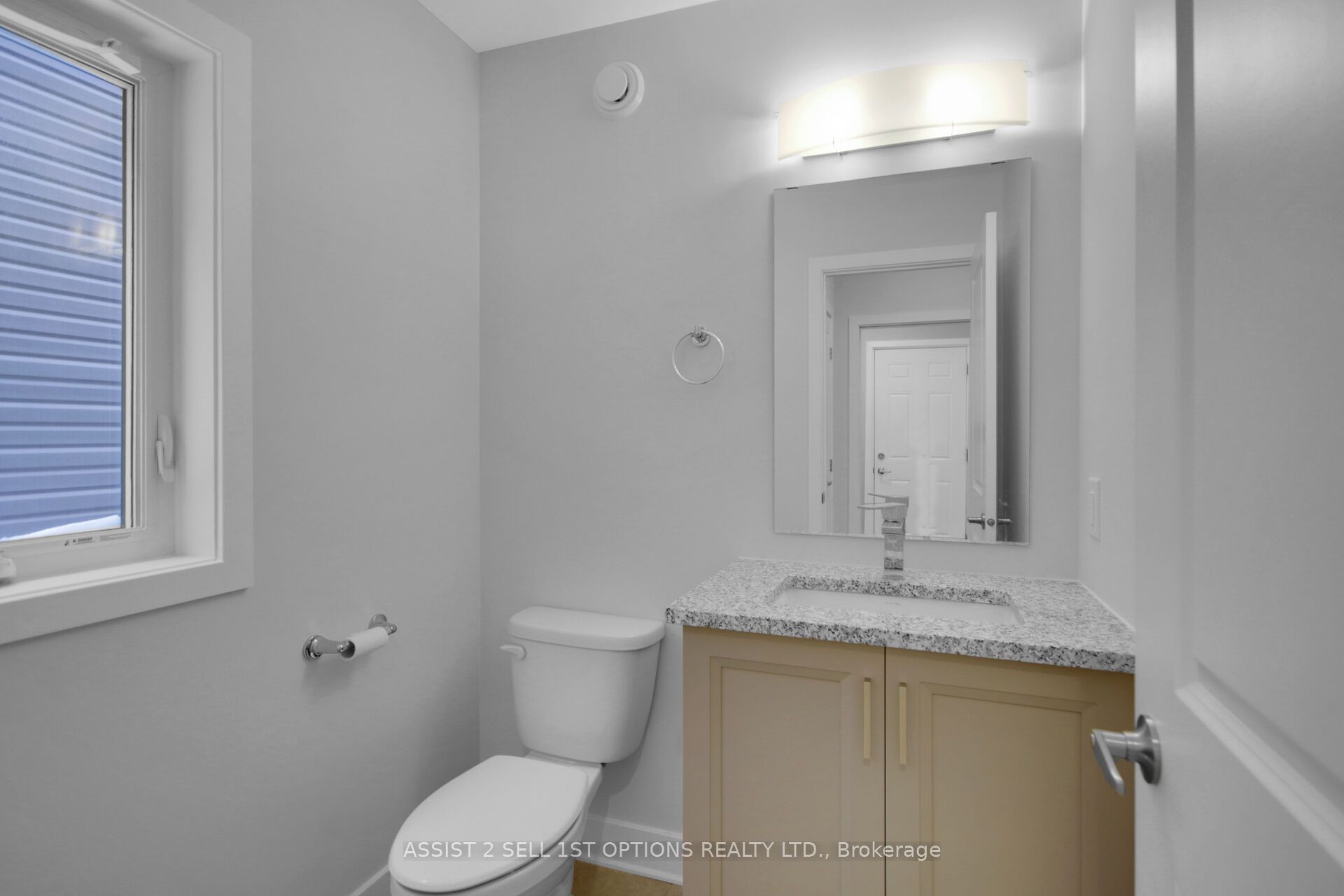 306 Whitham Cres Property Photo 4