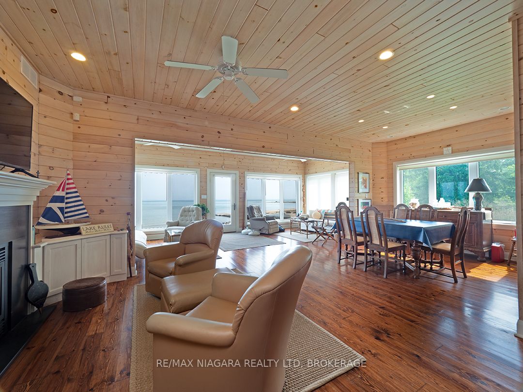 12895 Old Lake Shore Rd W Property Photo 6