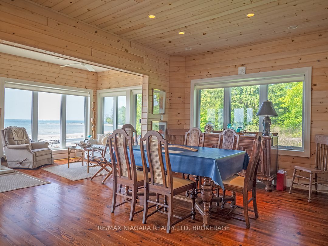 12895 Old Lake Shore Rd W Property Photo 8