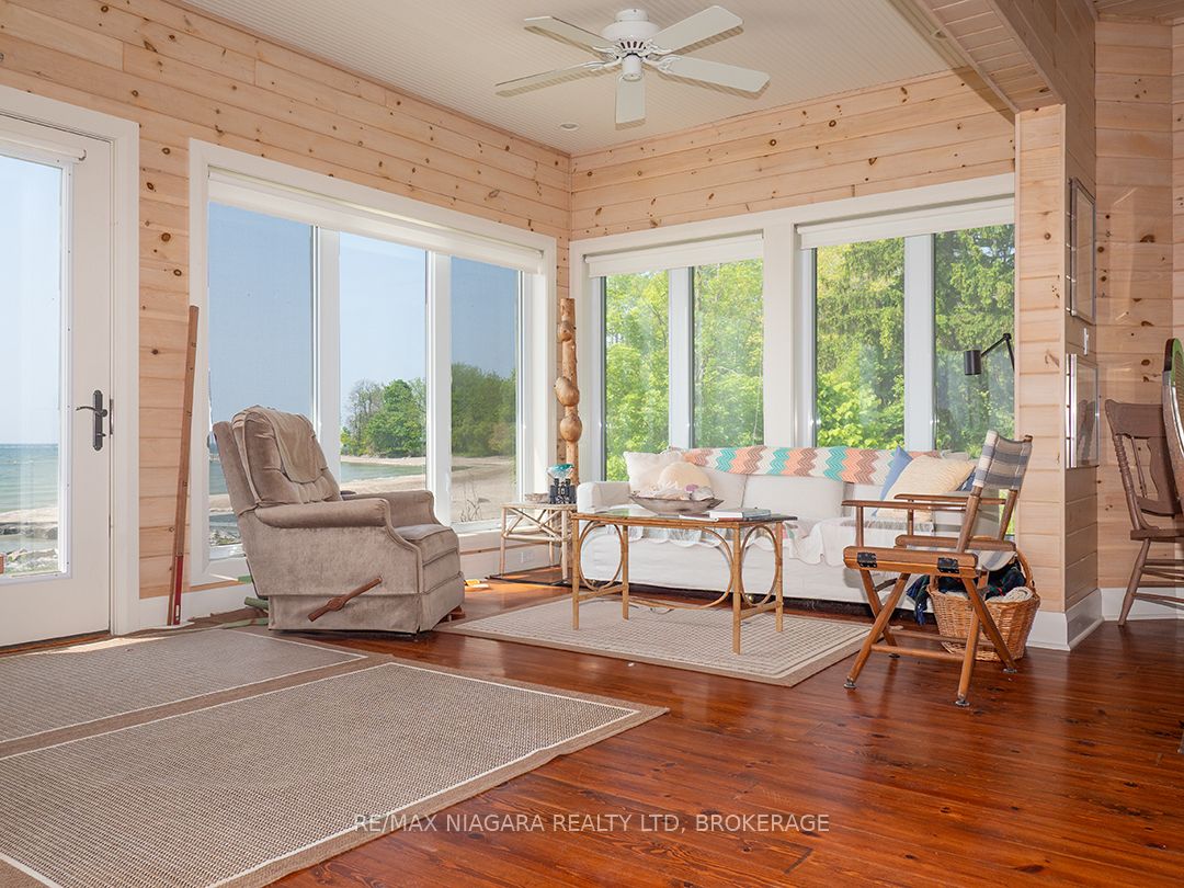 12895 Old Lake Shore Rd W Property Photo 11