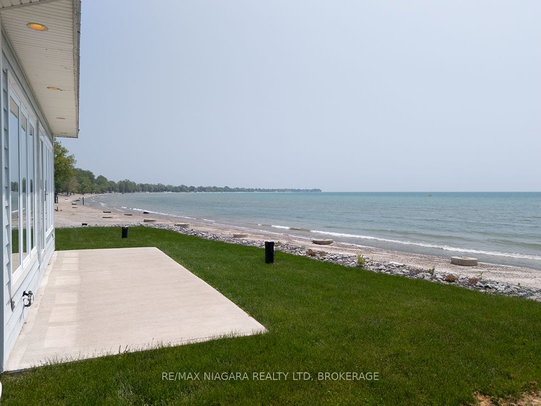 12895 Old Lake Shore Rd W Property Photo 35