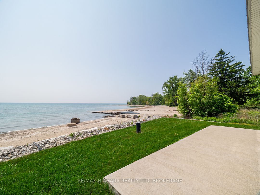 12895 Old Lake Shore Rd W Property Photo 36