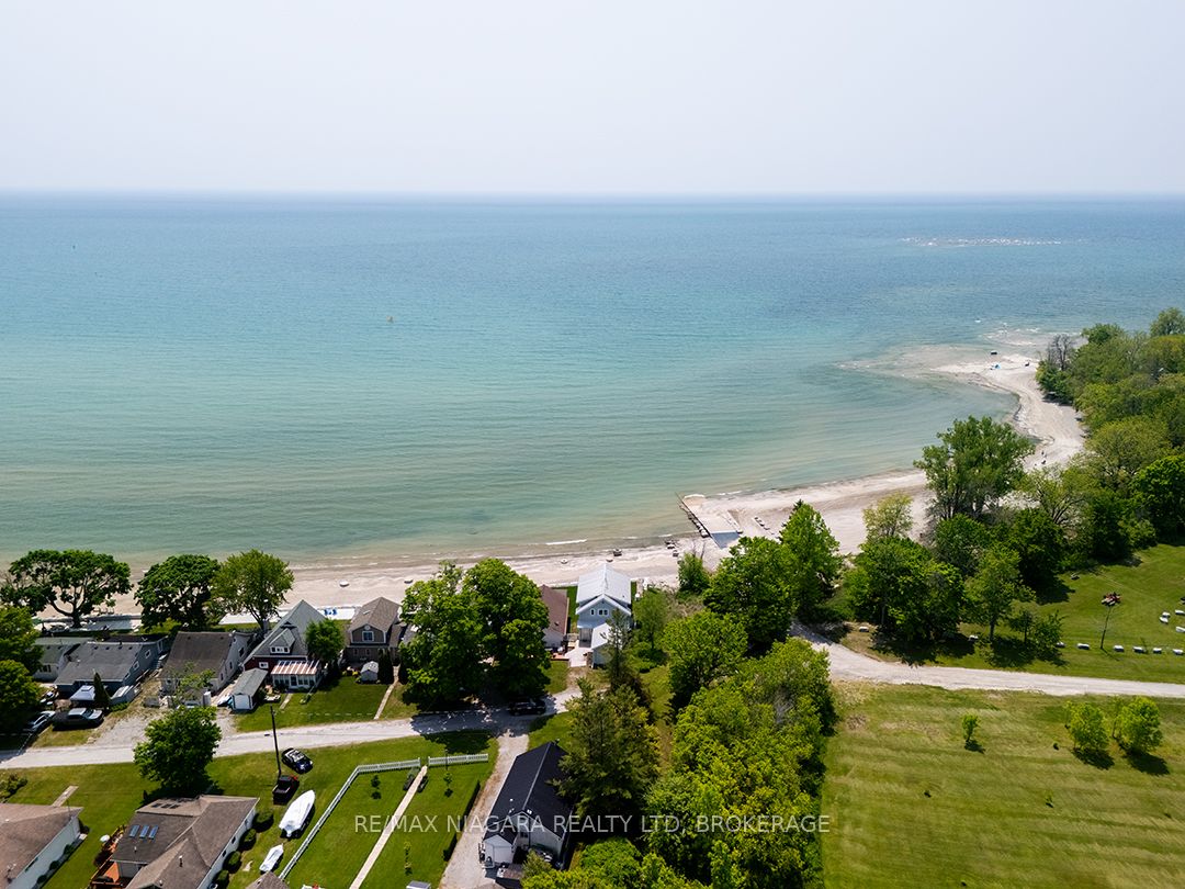 12895 Old Lake Shore Rd W Property Photo 42