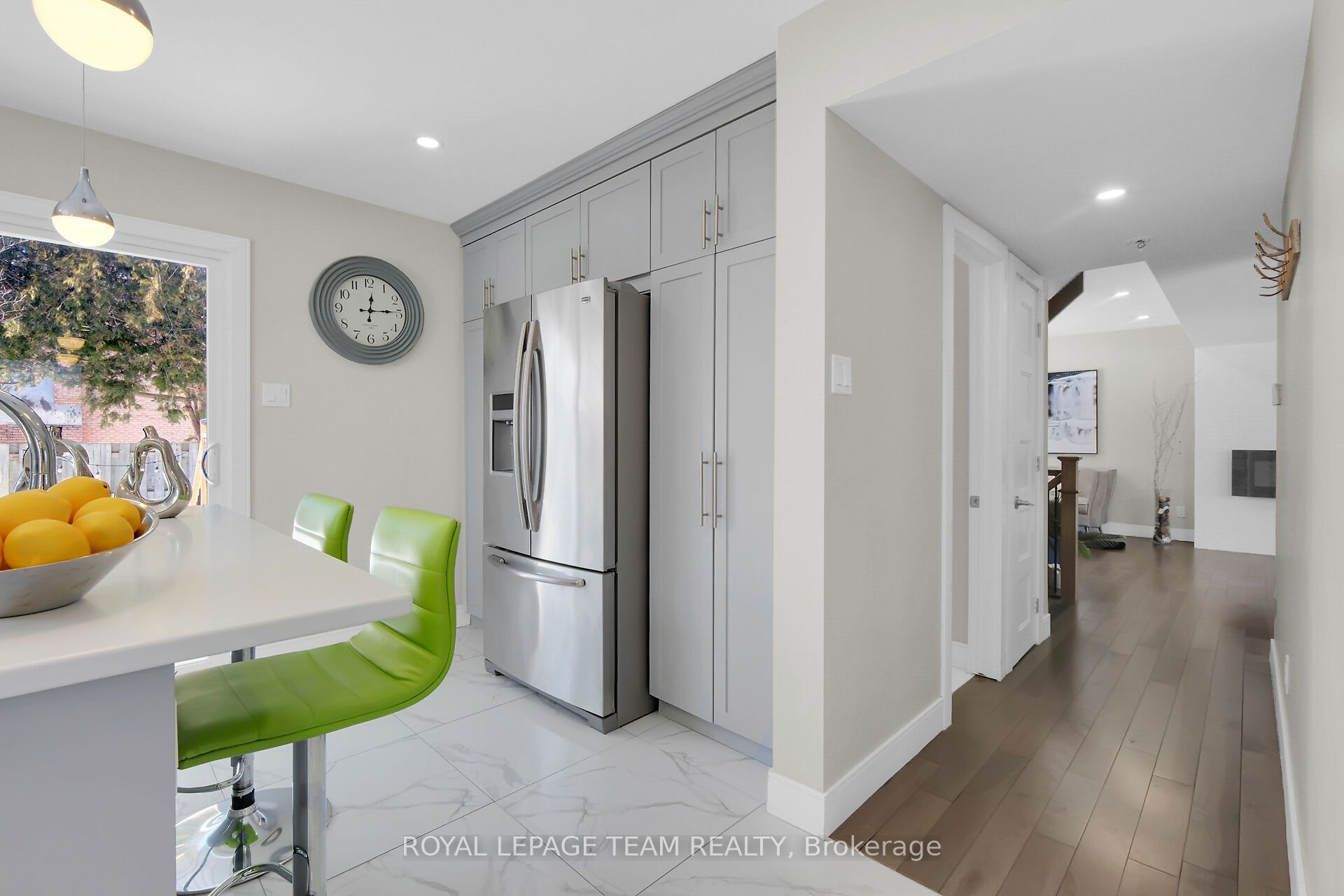1107 Normandy Cres Property Photo 14