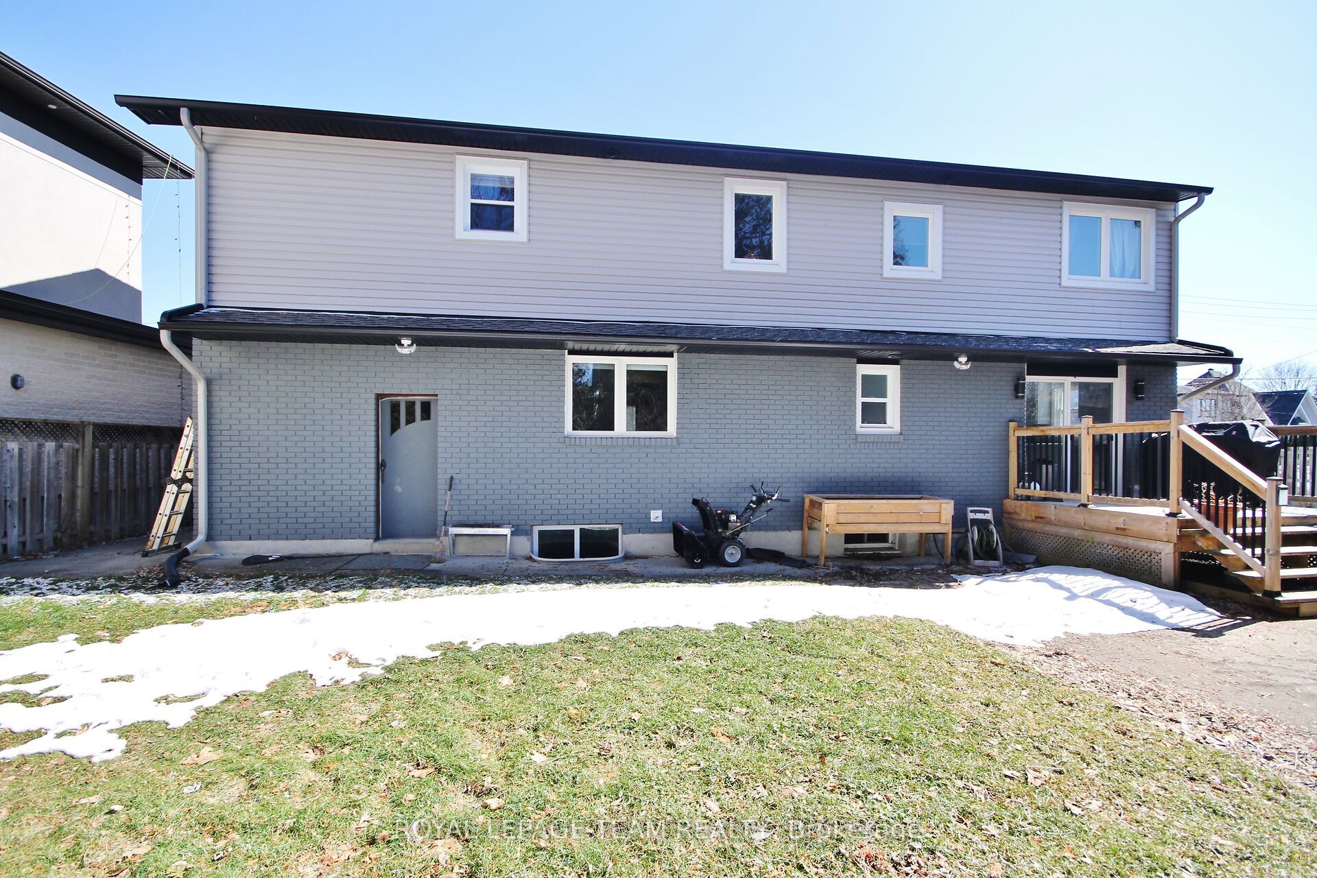1107 Normandy Cres Property Photo 36