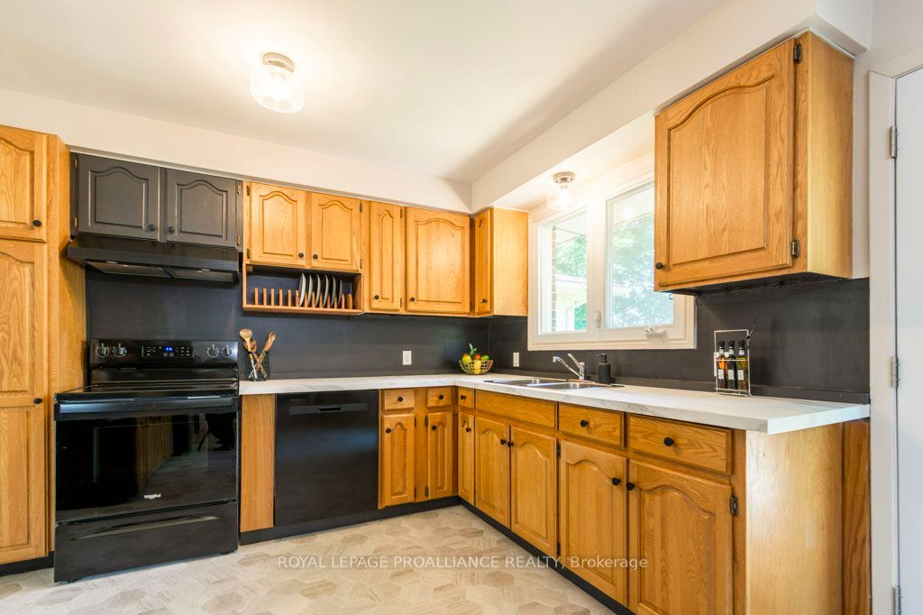 105 Colonial Road Property Photo 13