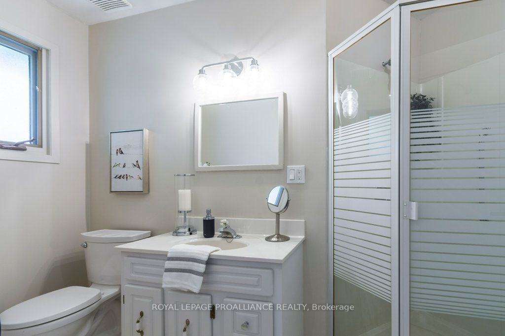 105 Colonial Road Property Photo 18