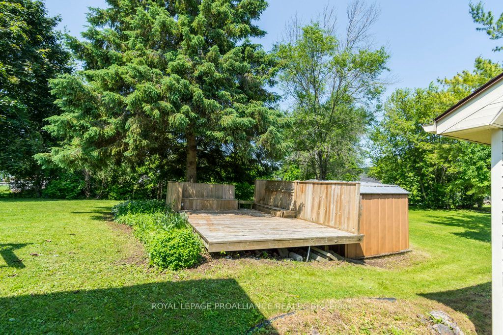 105 Colonial Road Property Photo 31