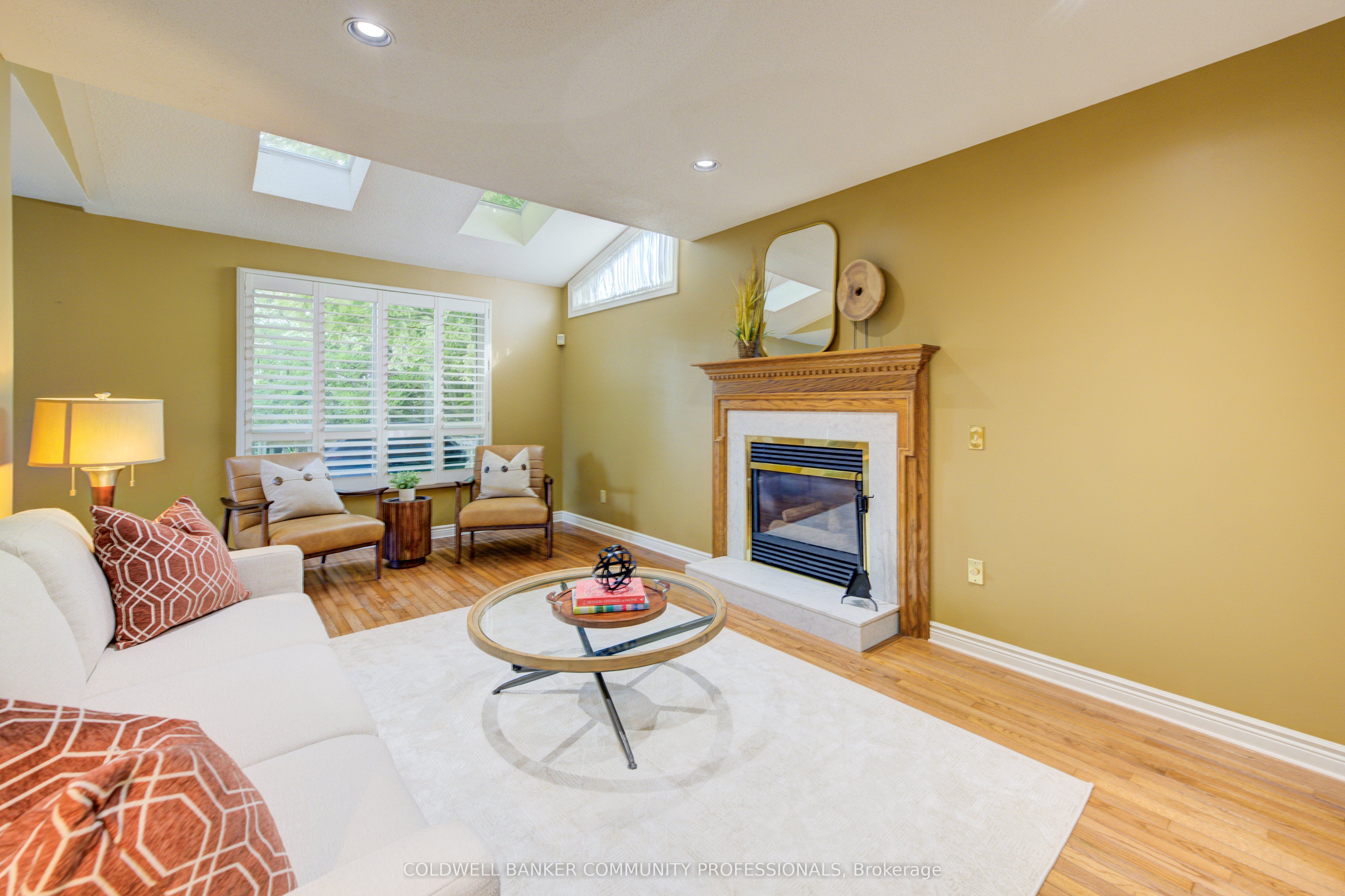 466 Dicenzo Dr Property Photo 15