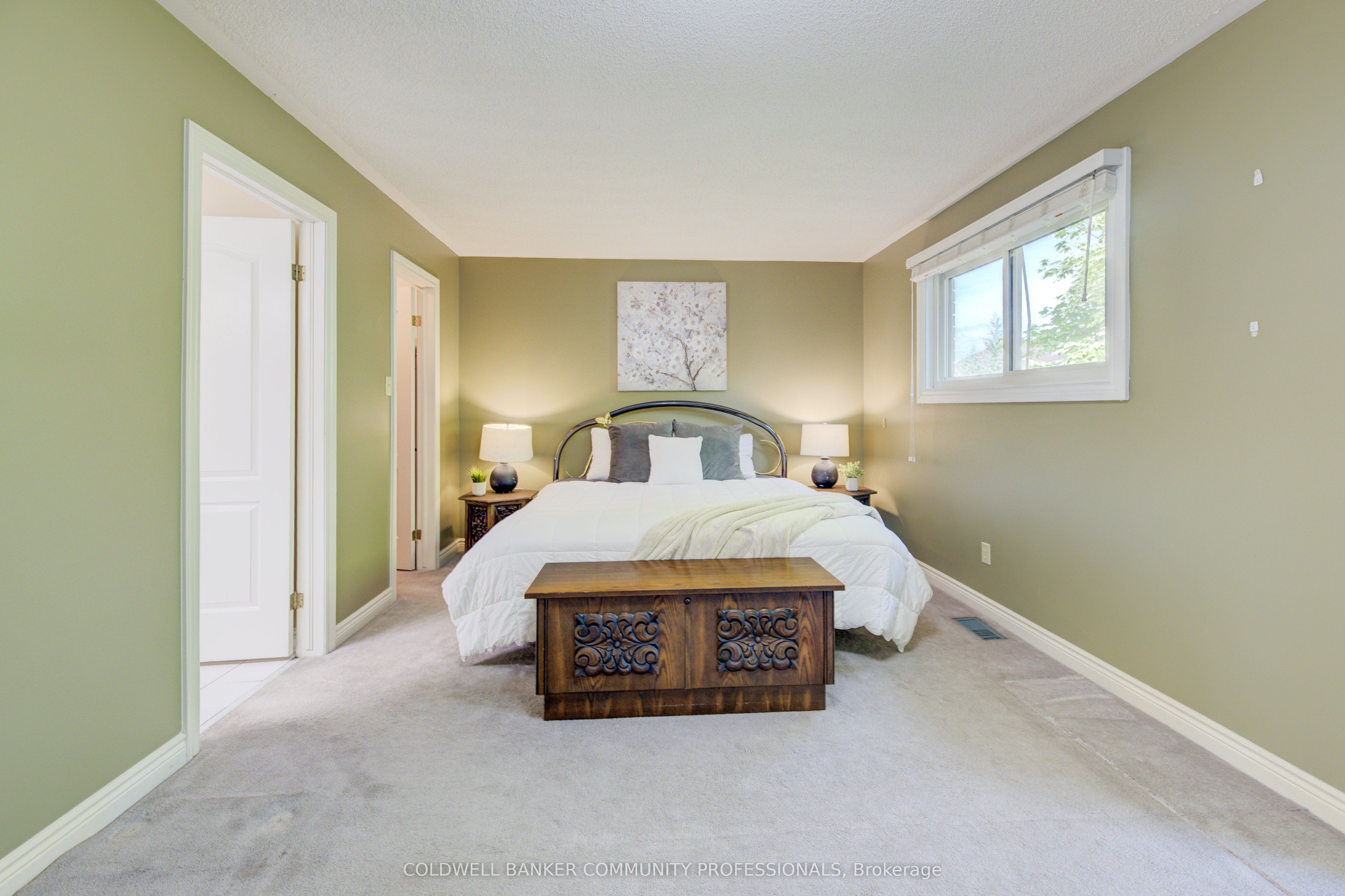 466 Dicenzo Dr Property Photo 24