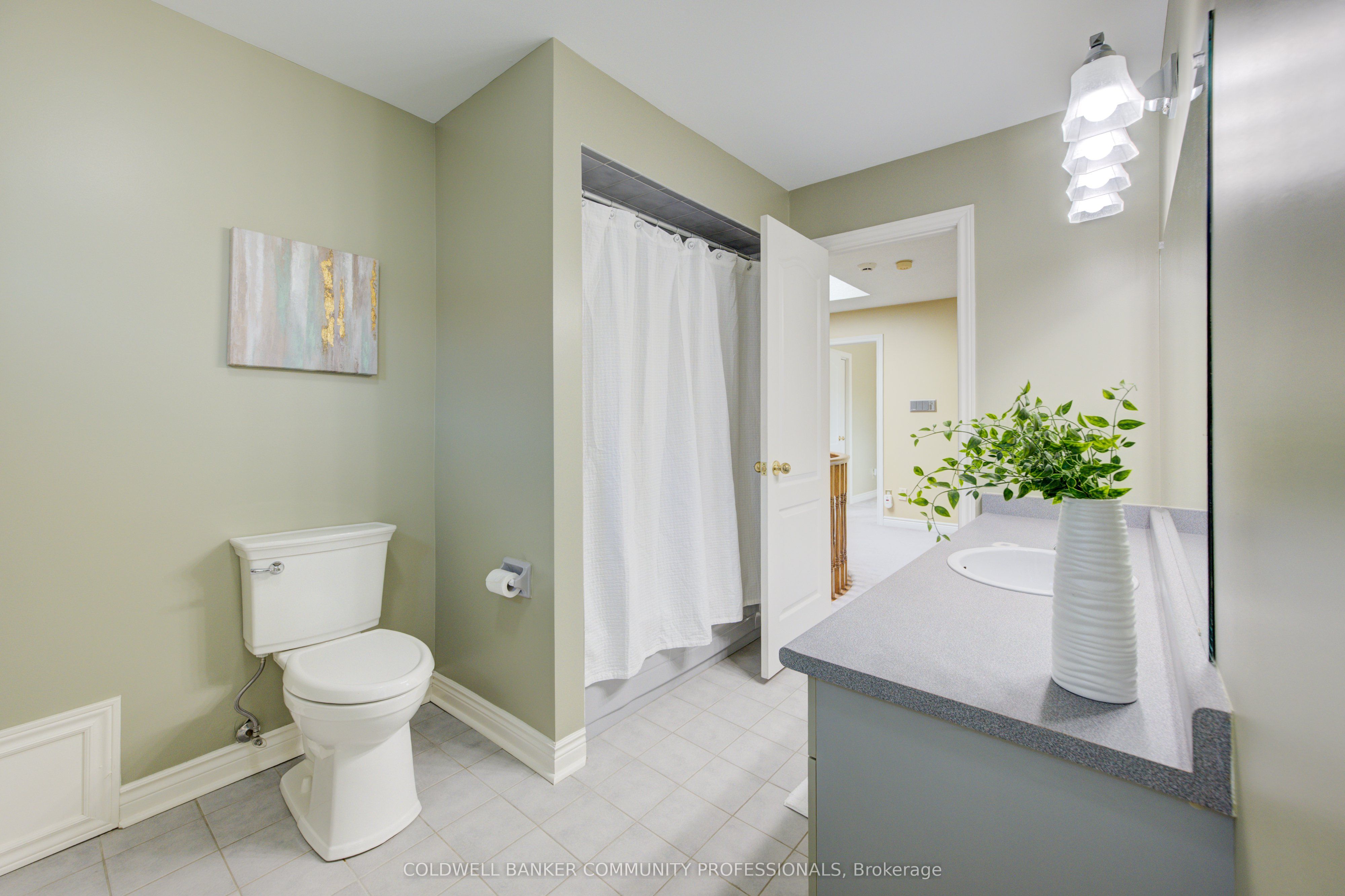 466 Dicenzo Dr Property Photo 37