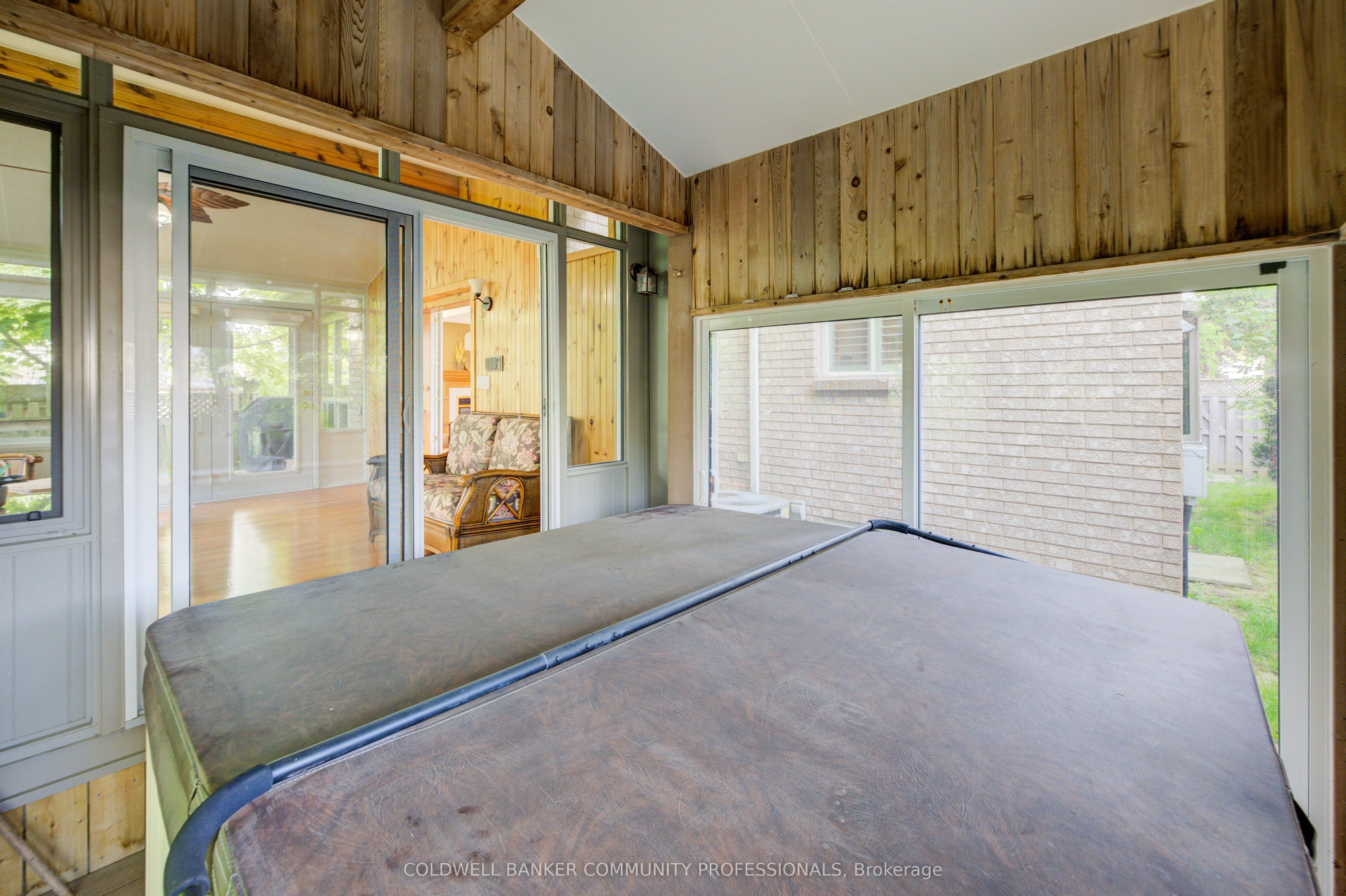 466 Dicenzo Dr Property Photo 46