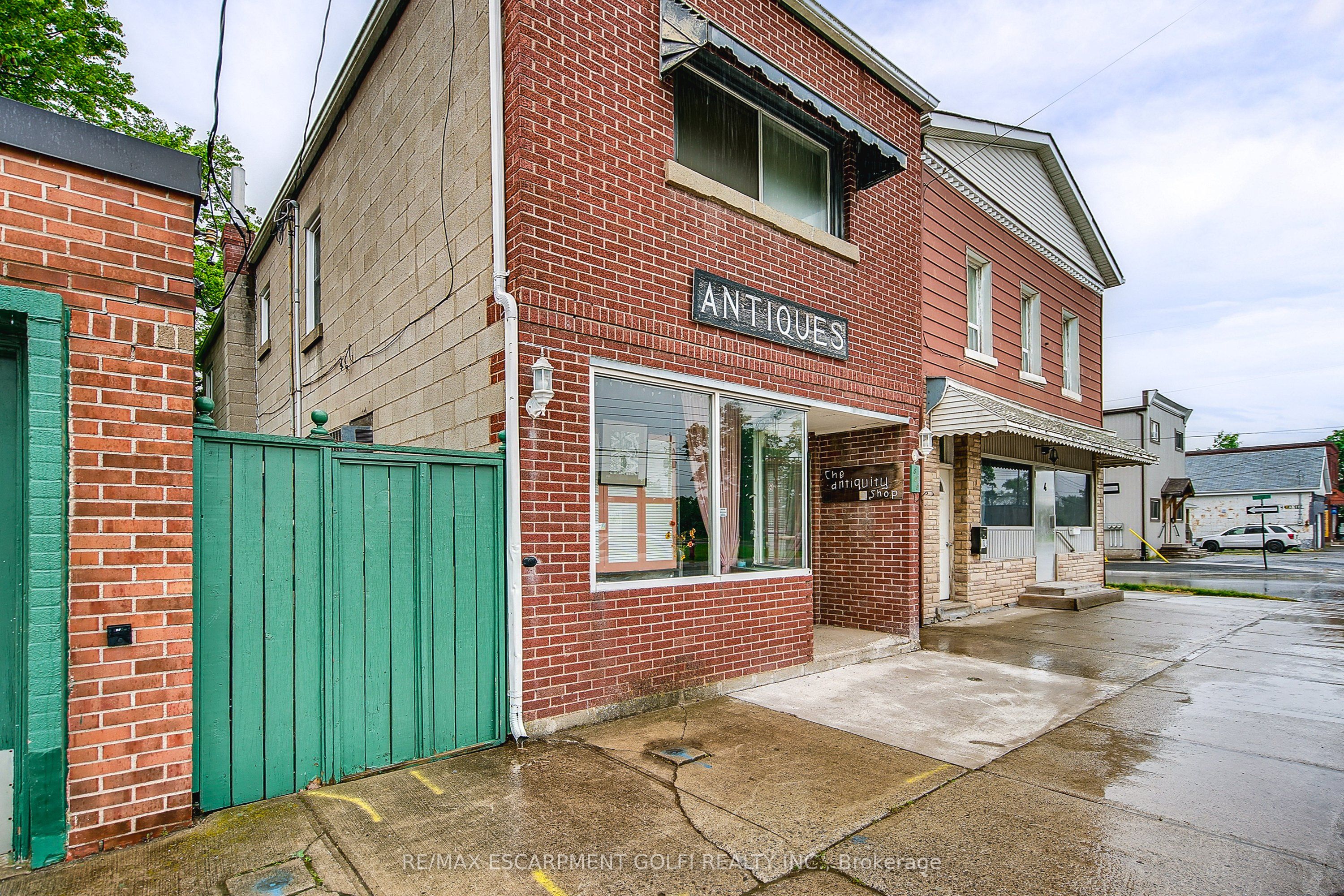 569 King Street Property Photo 3