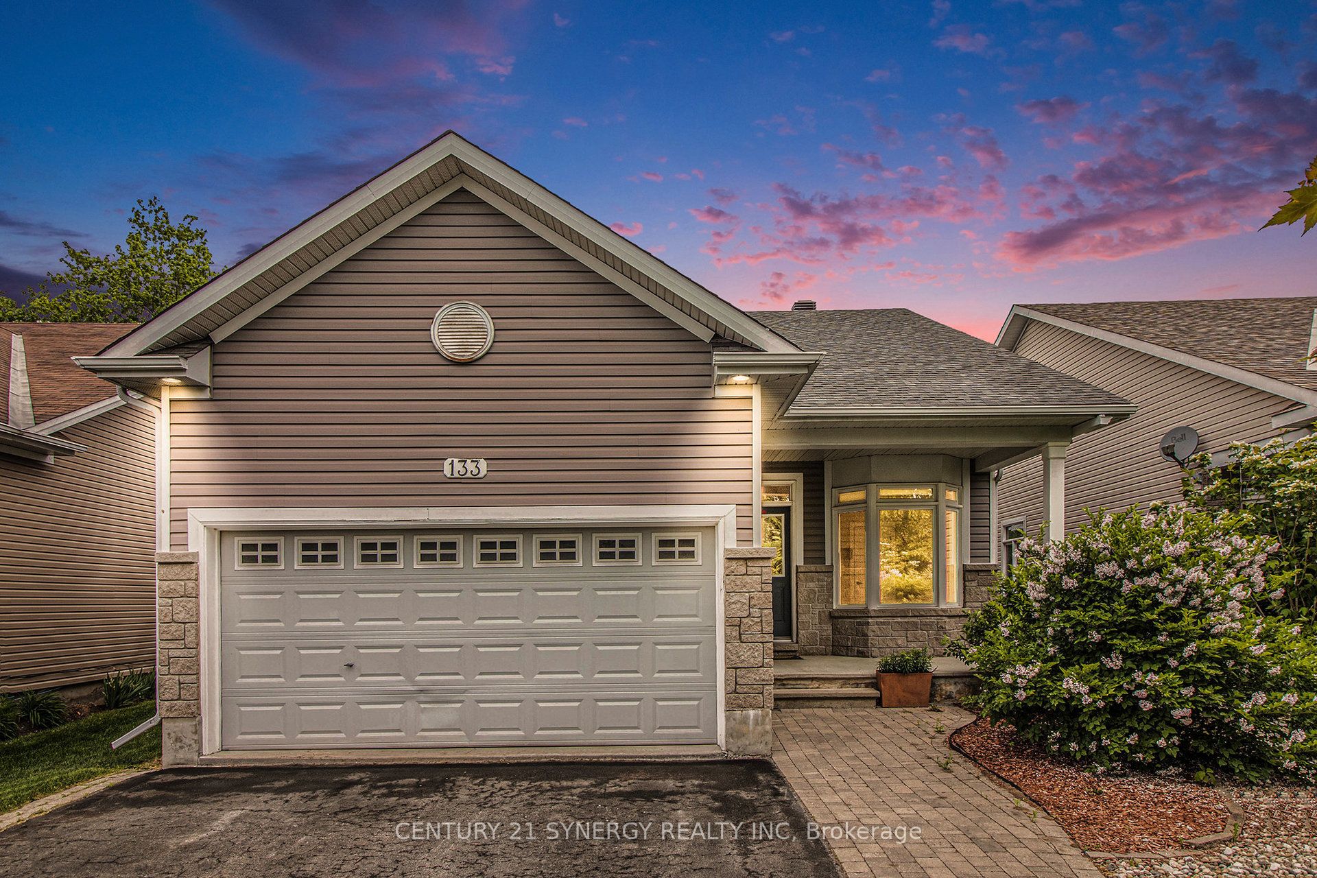 133 Royal Landing Gate Property Photo 1