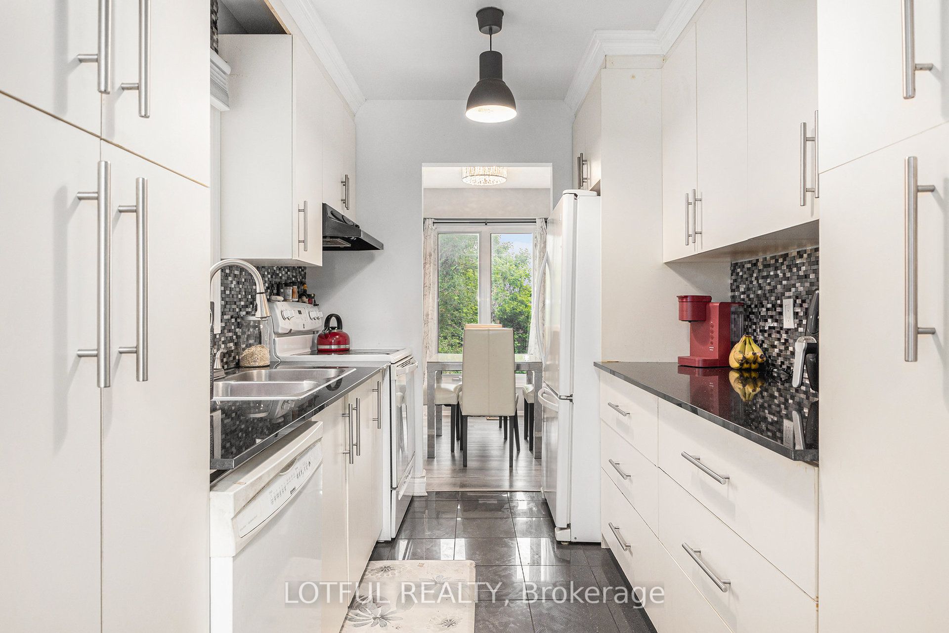 1134 Alenmede Crescent Property Photo 7