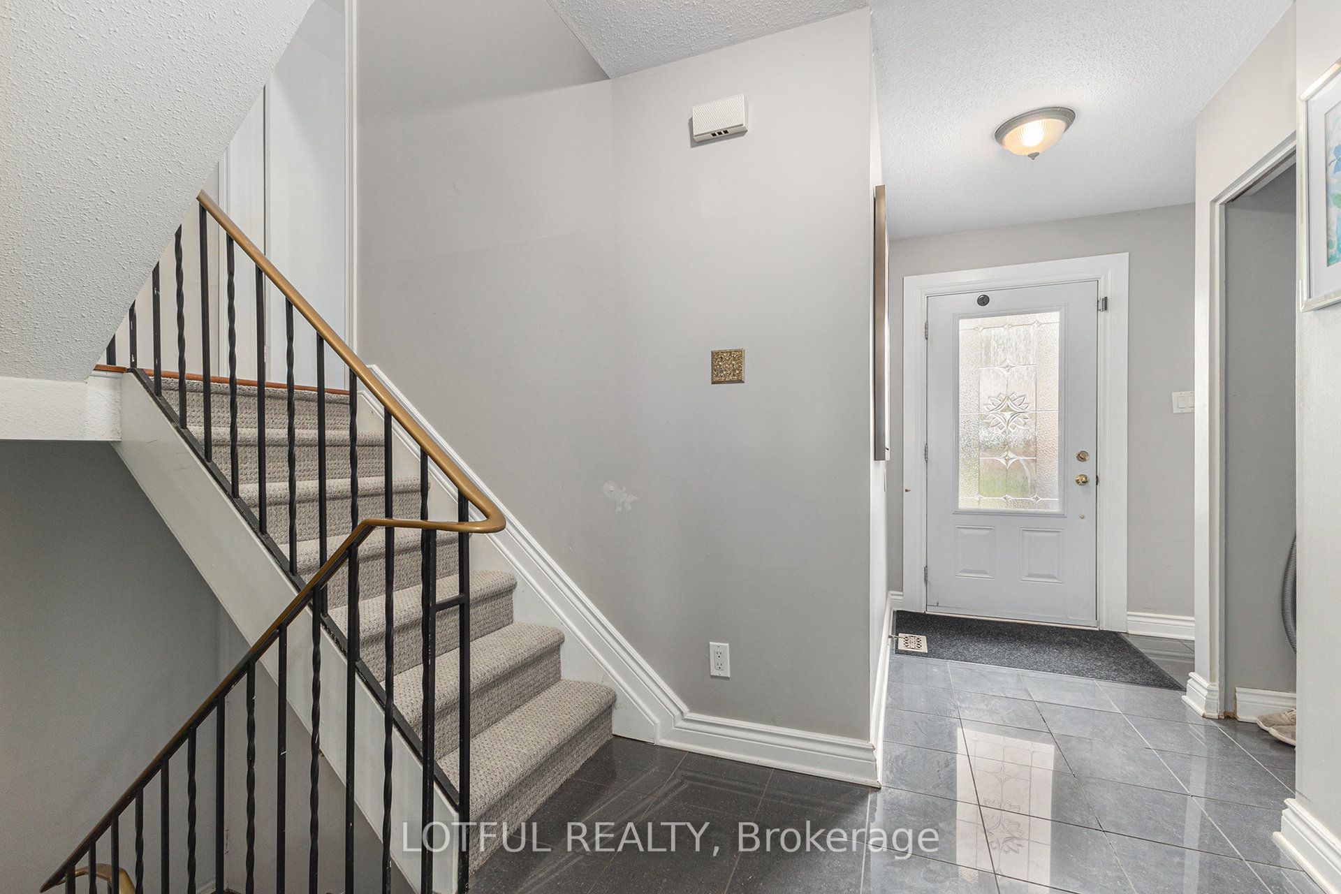 1134 Alenmede Crescent Property Photo 11