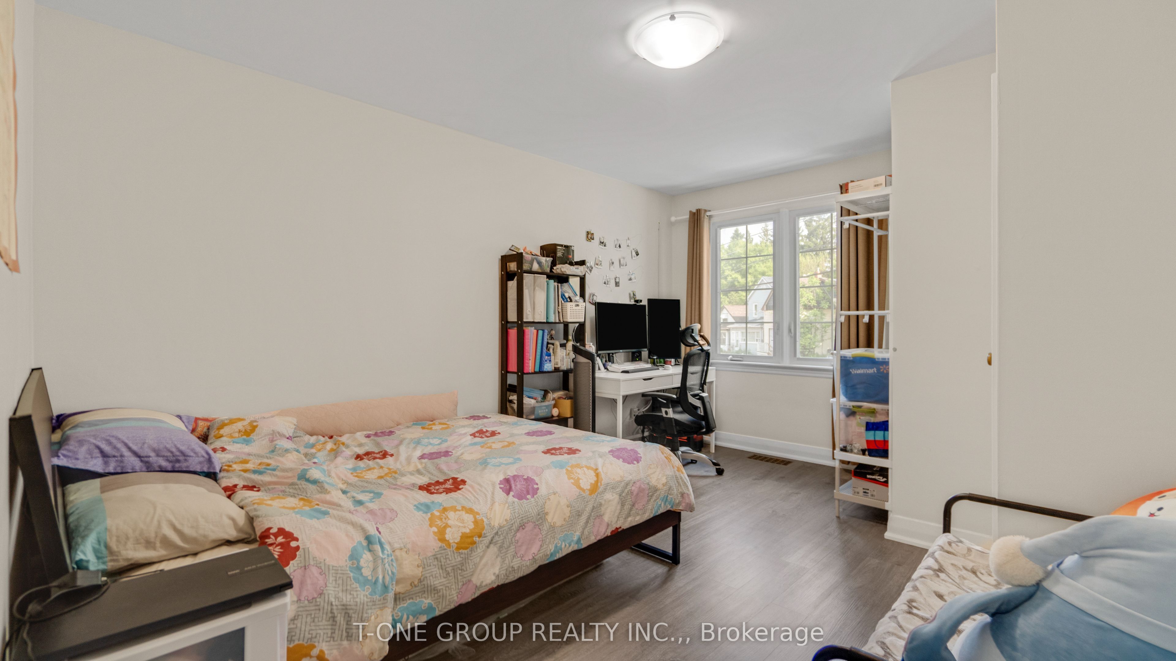 160 Whitney Ave Property Photo 16