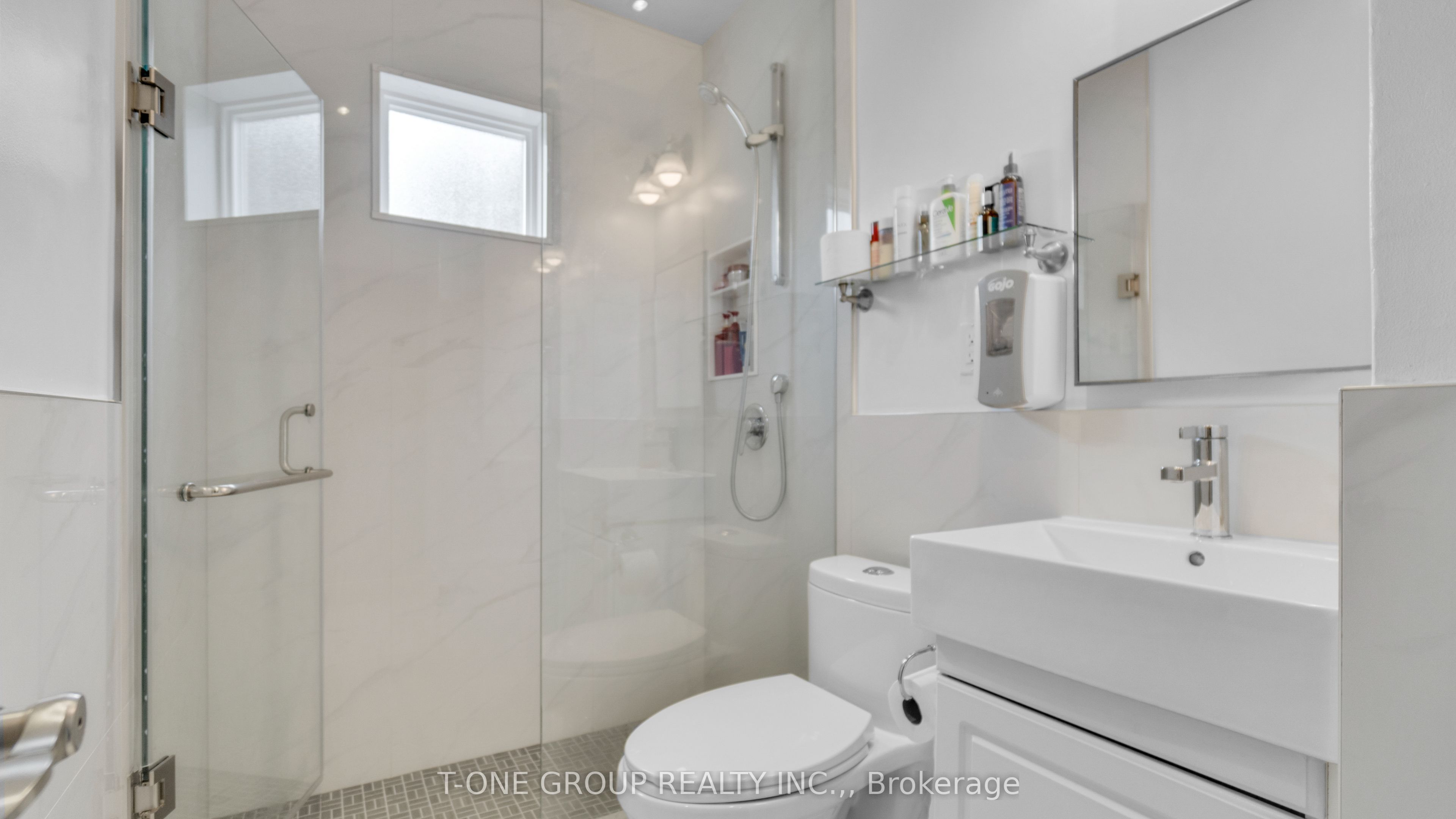 160 Whitney Ave Property Photo 18