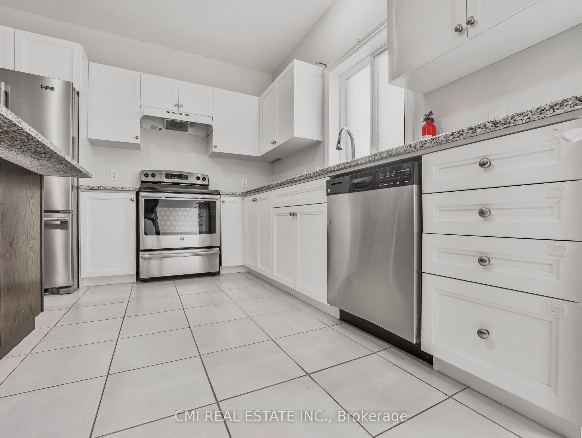 36 Sparrow Avenue Property Photo 11