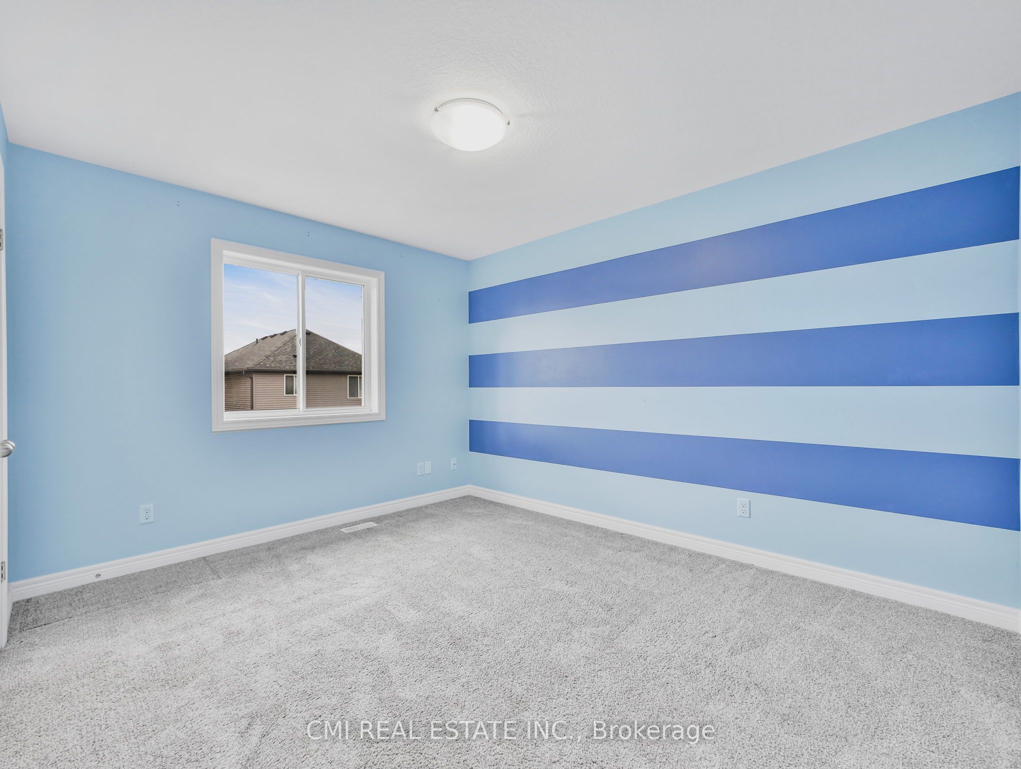 36 Sparrow Avenue Property Photo 26
