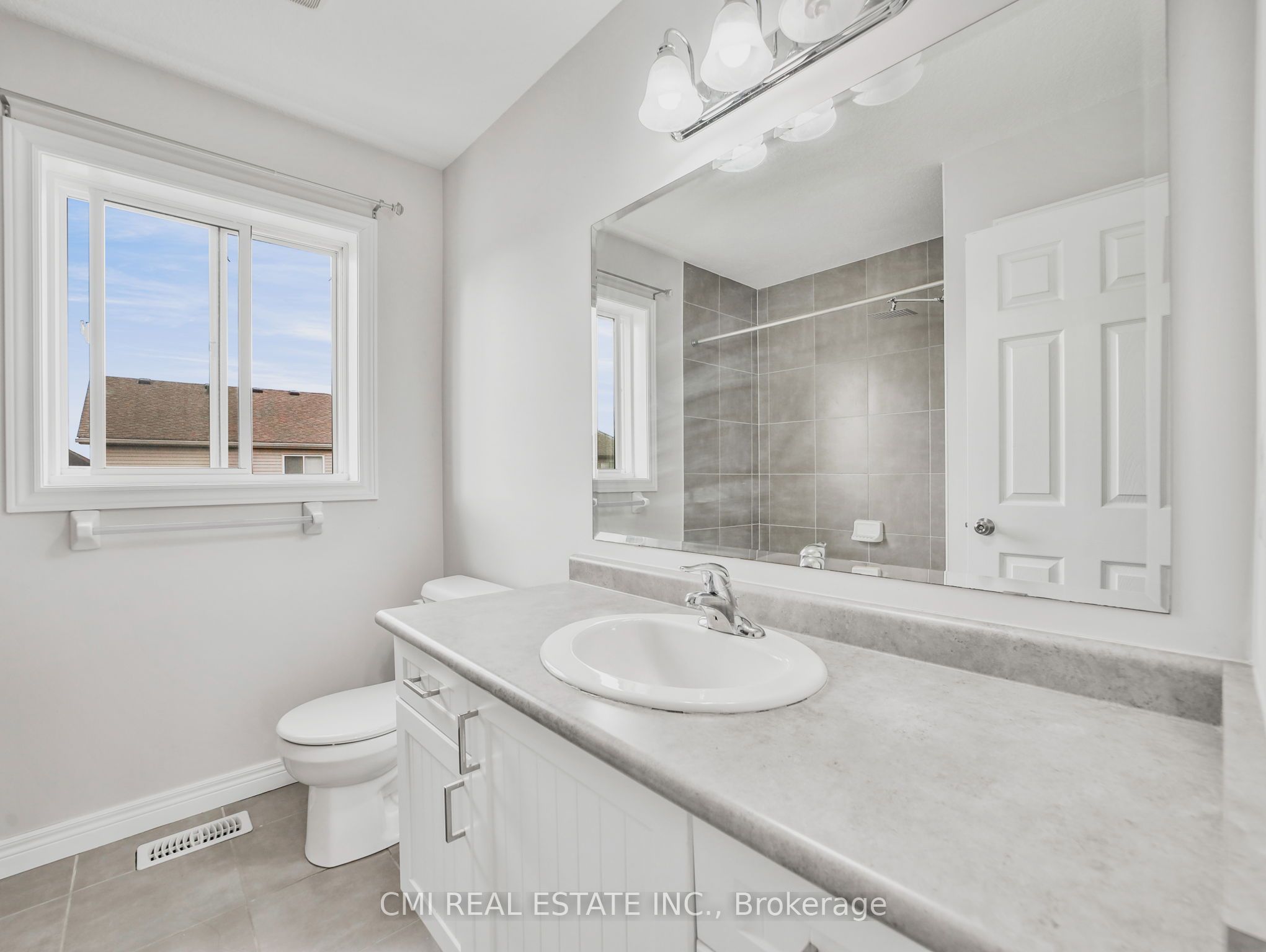 36 Sparrow Avenue Property Photo 27
