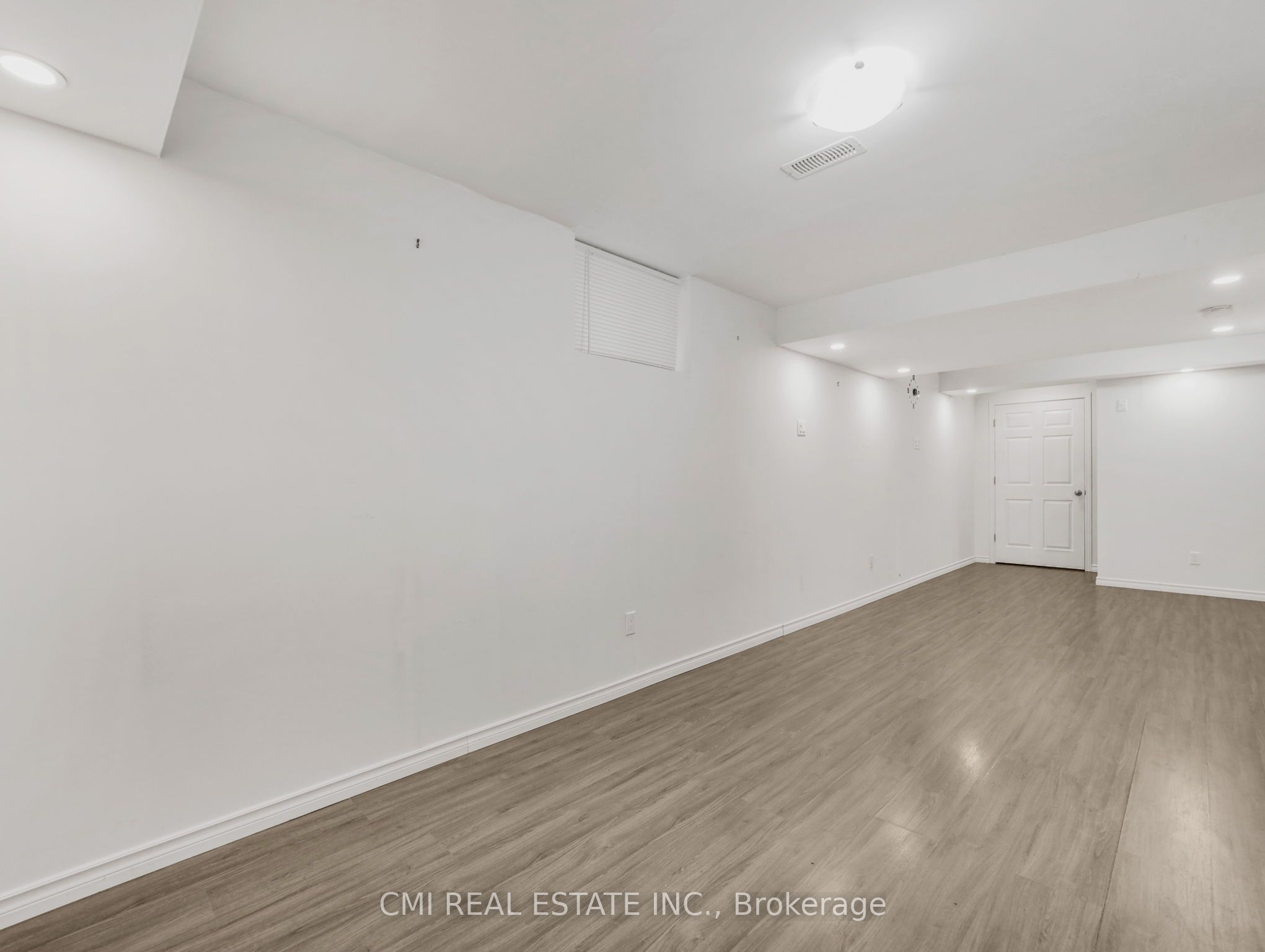 36 Sparrow Avenue Property Photo 32