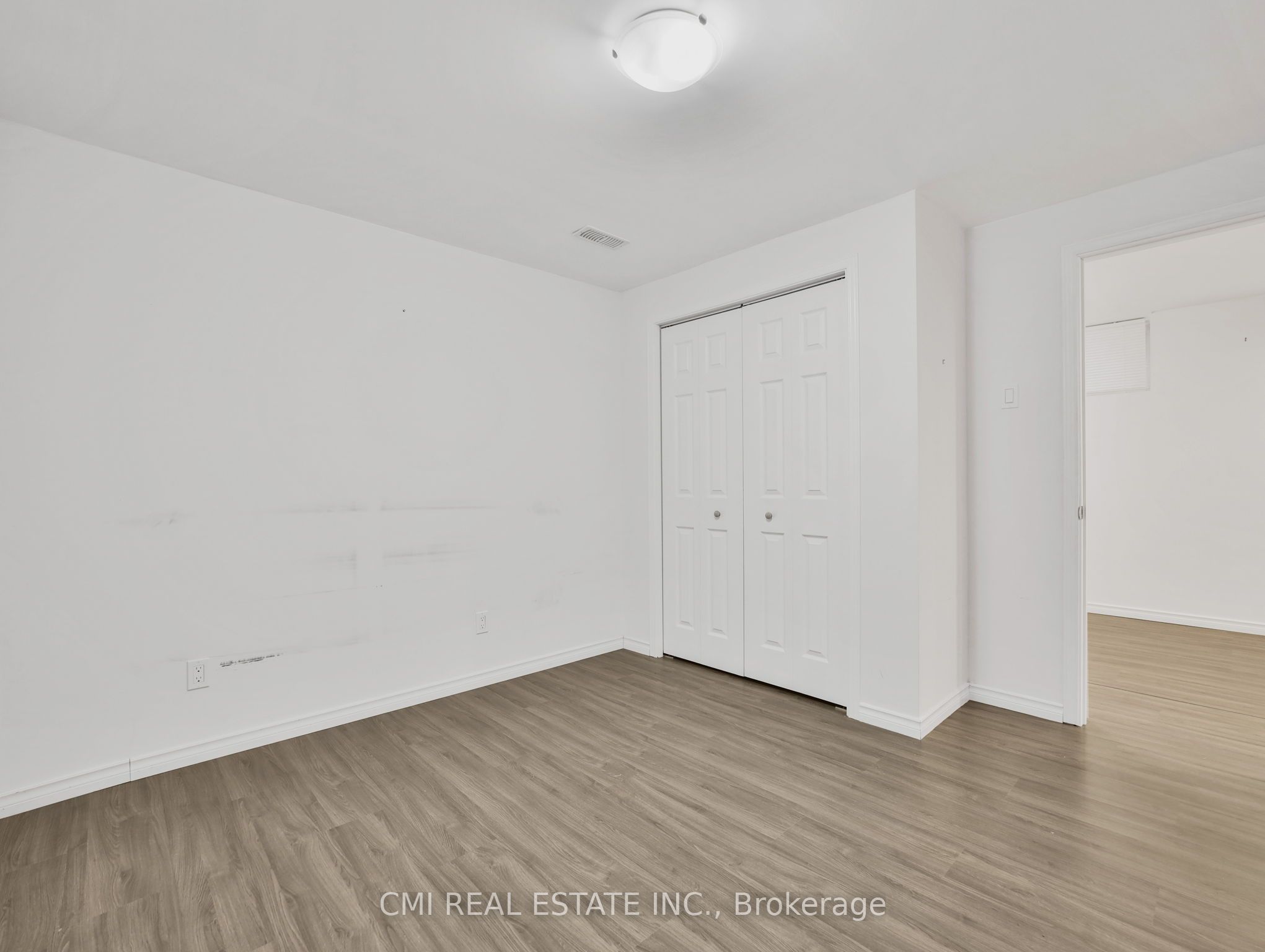 36 Sparrow Avenue Property Photo 34