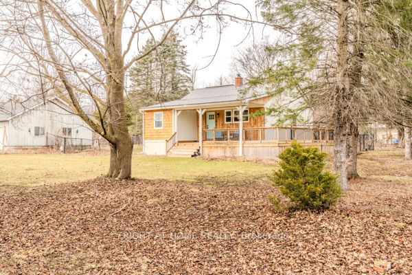 667287 20 Side Road Property Photo 1