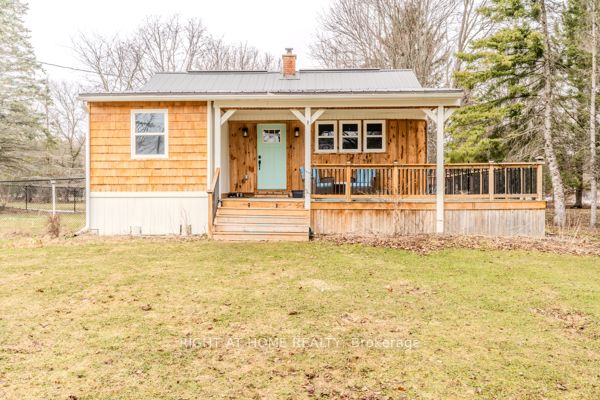 667287 20 Side Road Property Photo 2