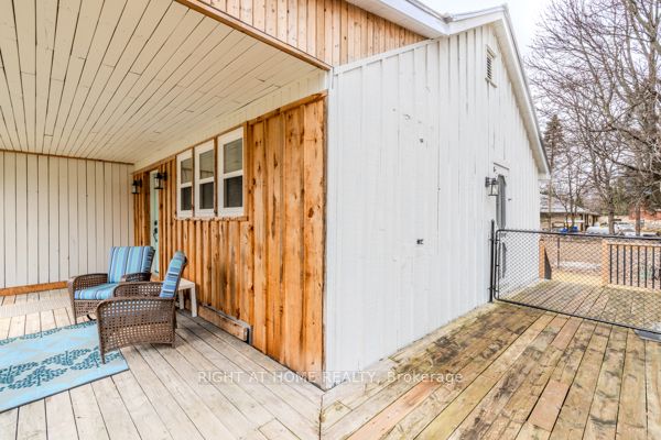 667287 20 Side Road Property Photo 5