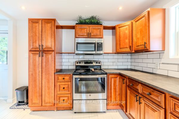 667287 20 Side Road Property Photo 9