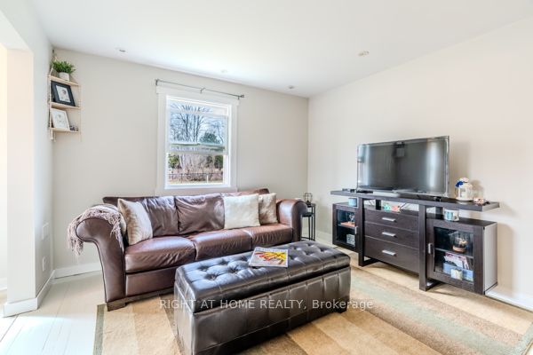 667287 20 Side Road Property Photo 15
