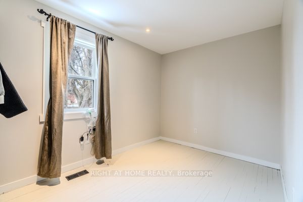667287 20 Side Road Property Photo 20