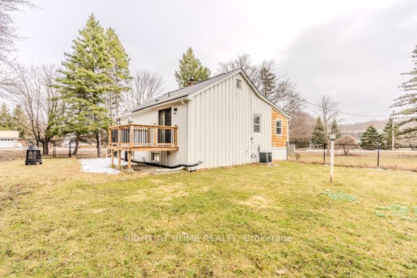 667287 20 Side Road Property Photo 26