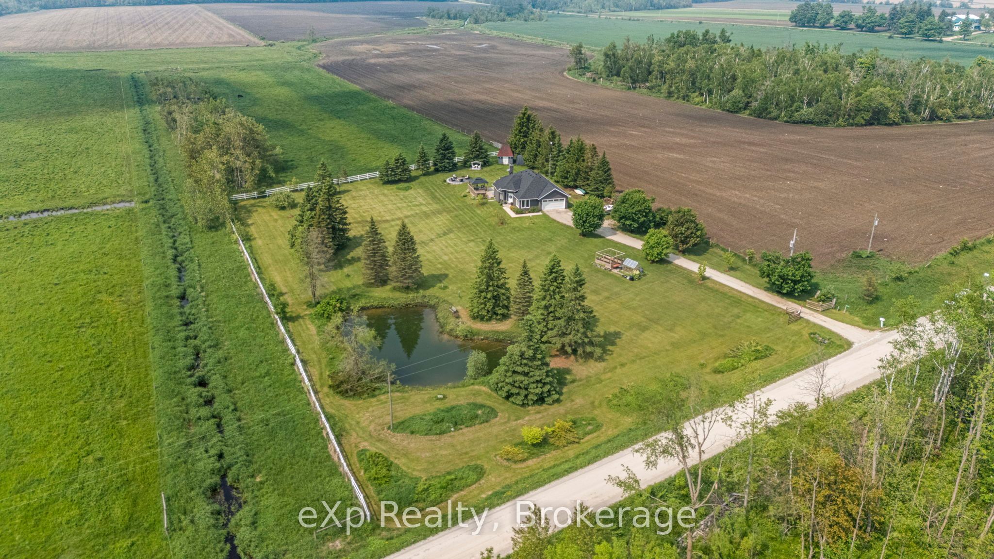 267171 South Line B Property Photo 1