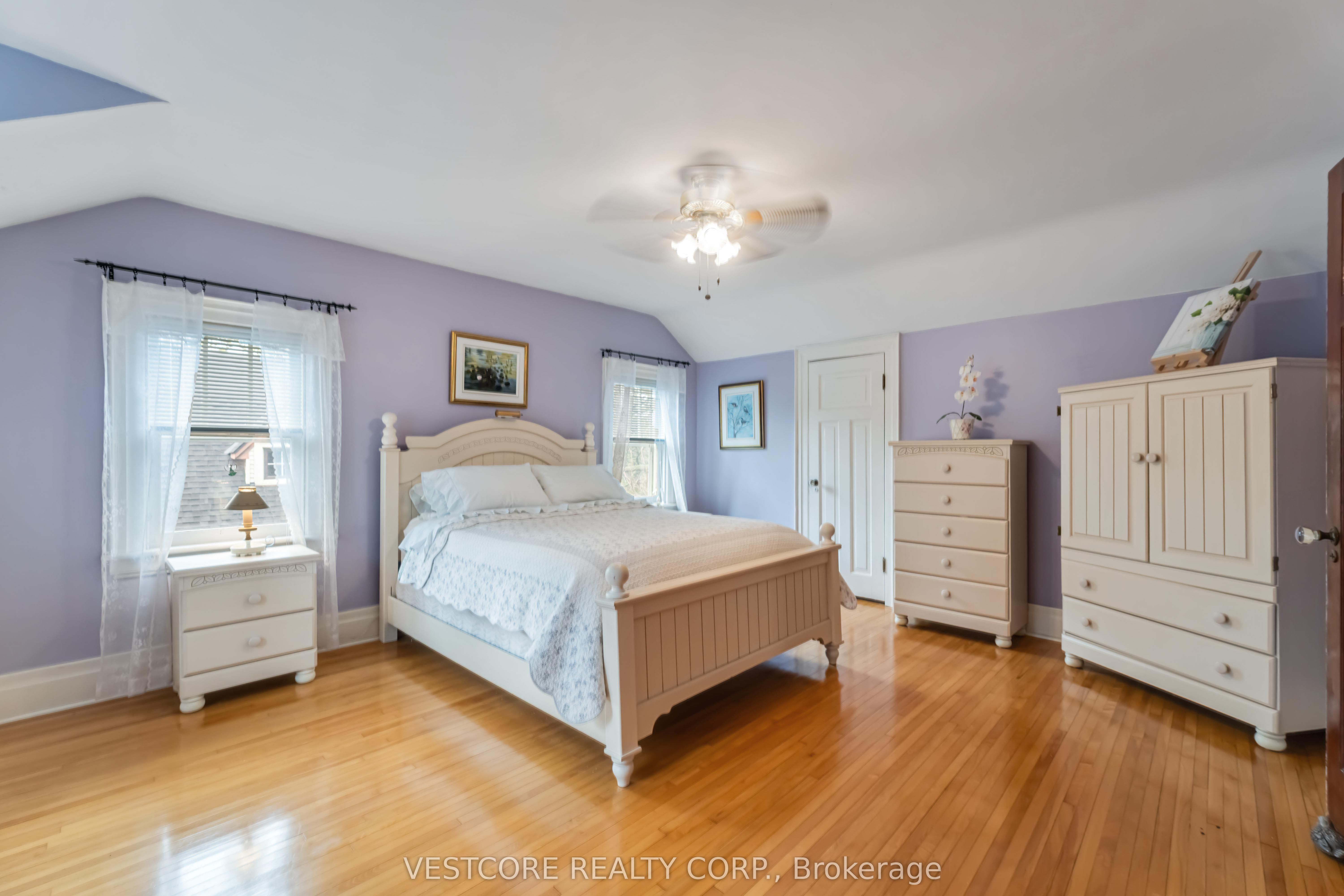 99 E Main Street E Property Photo 11