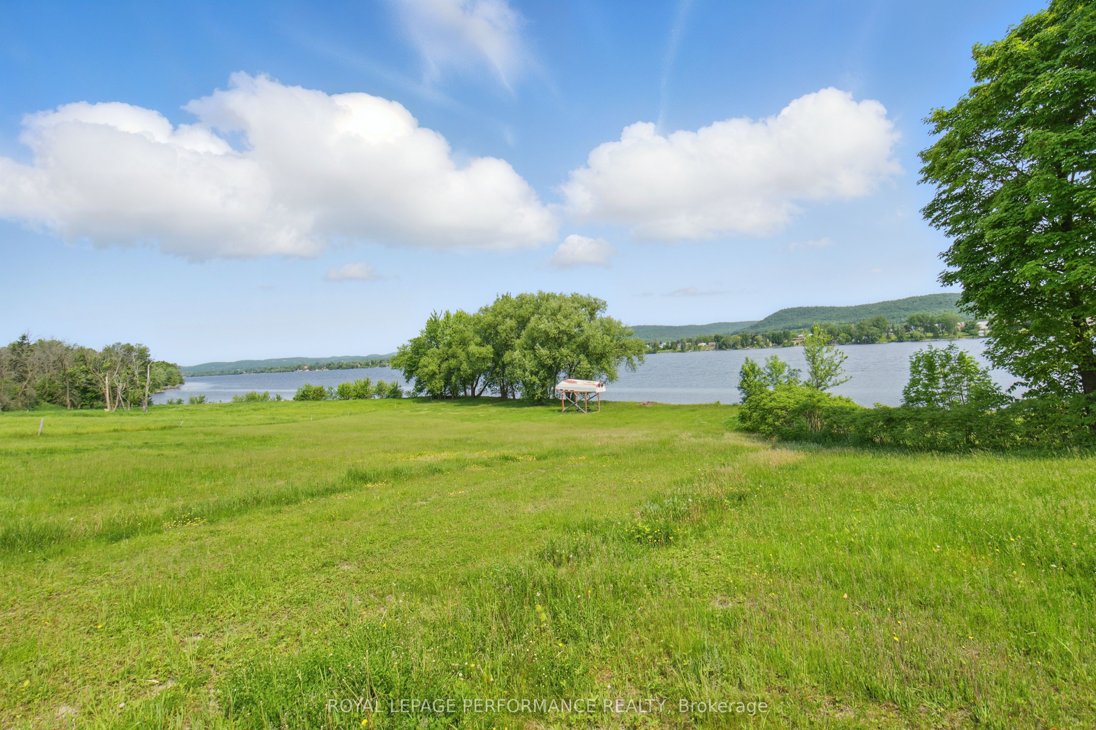 1395 Concession 1 Road Property Photo 44