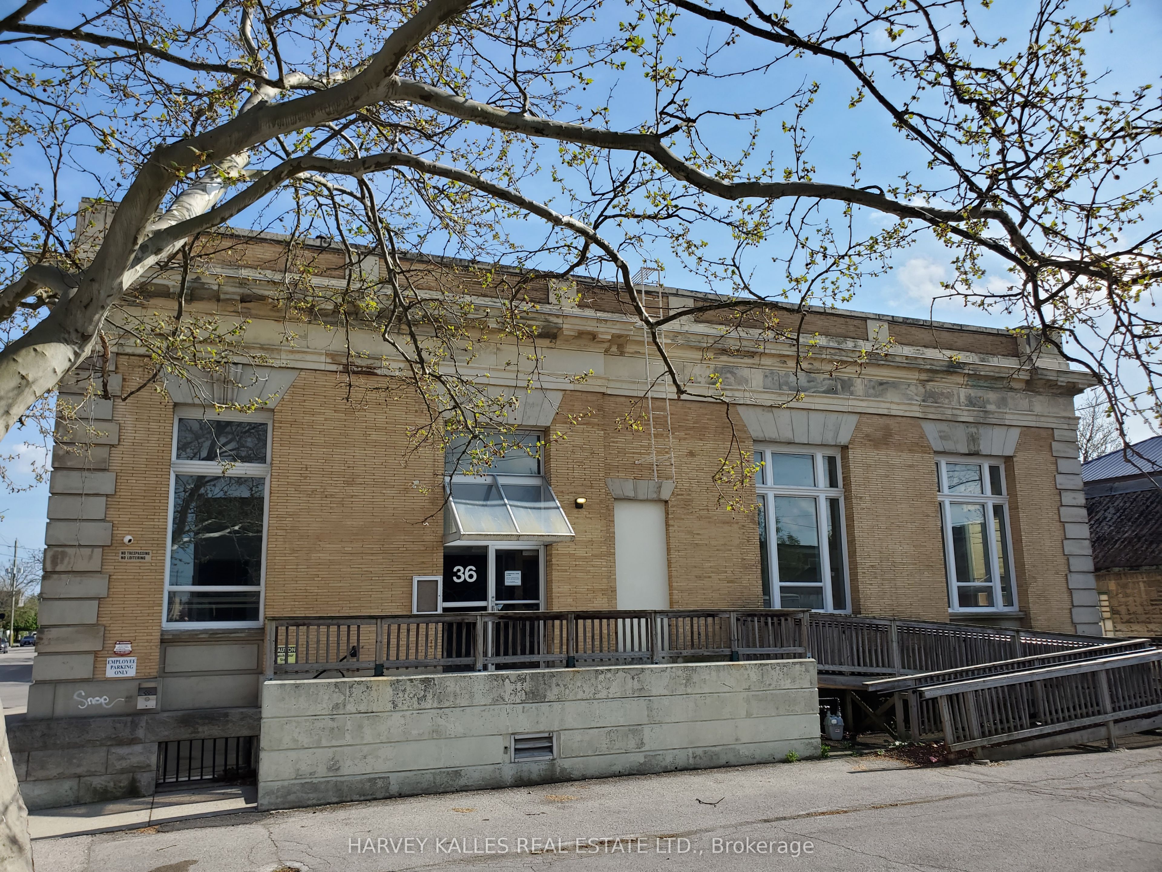 45 Peel Street B Property Photo 12
