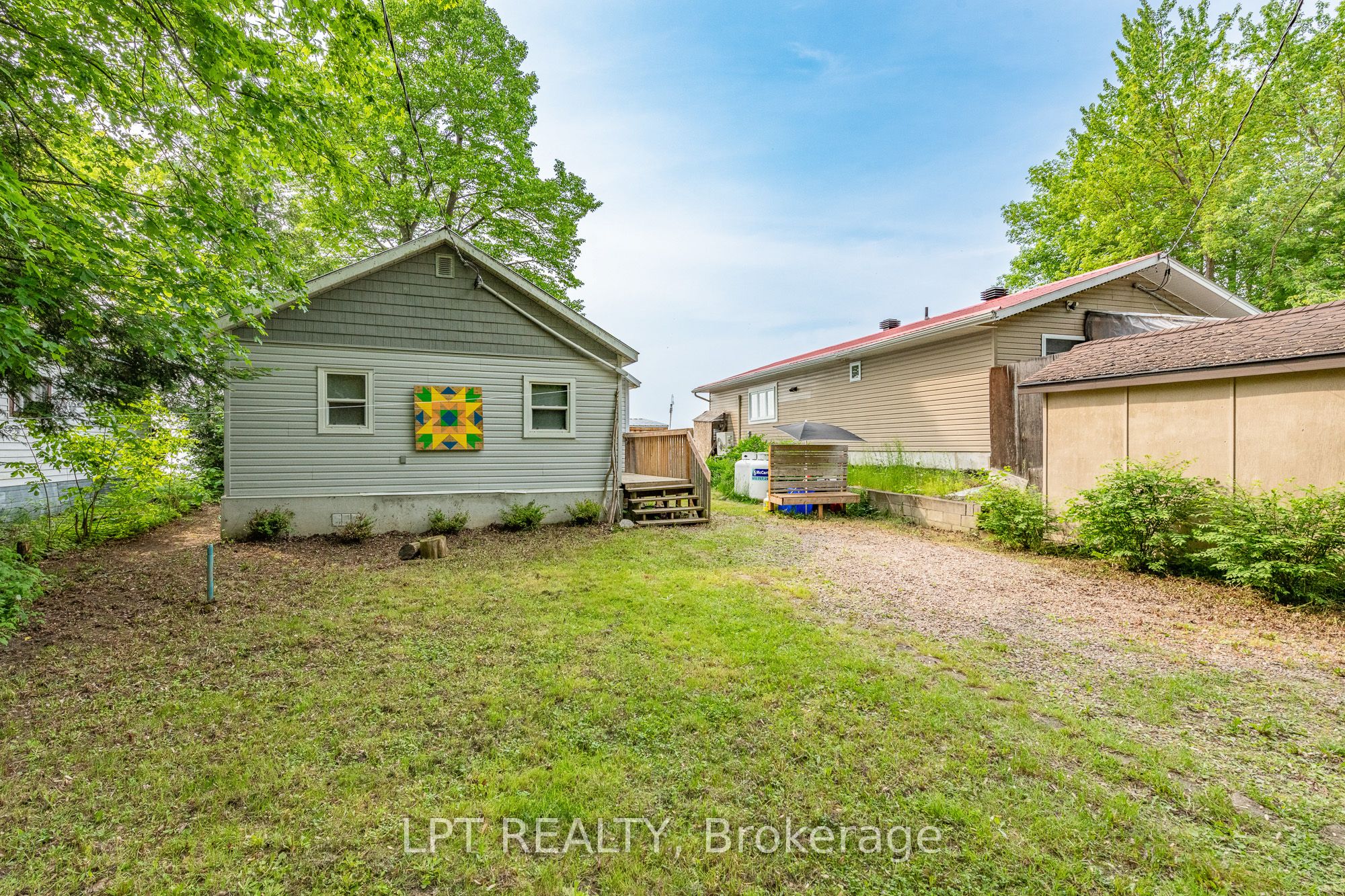 135 Sunset Trail Property Photo 4