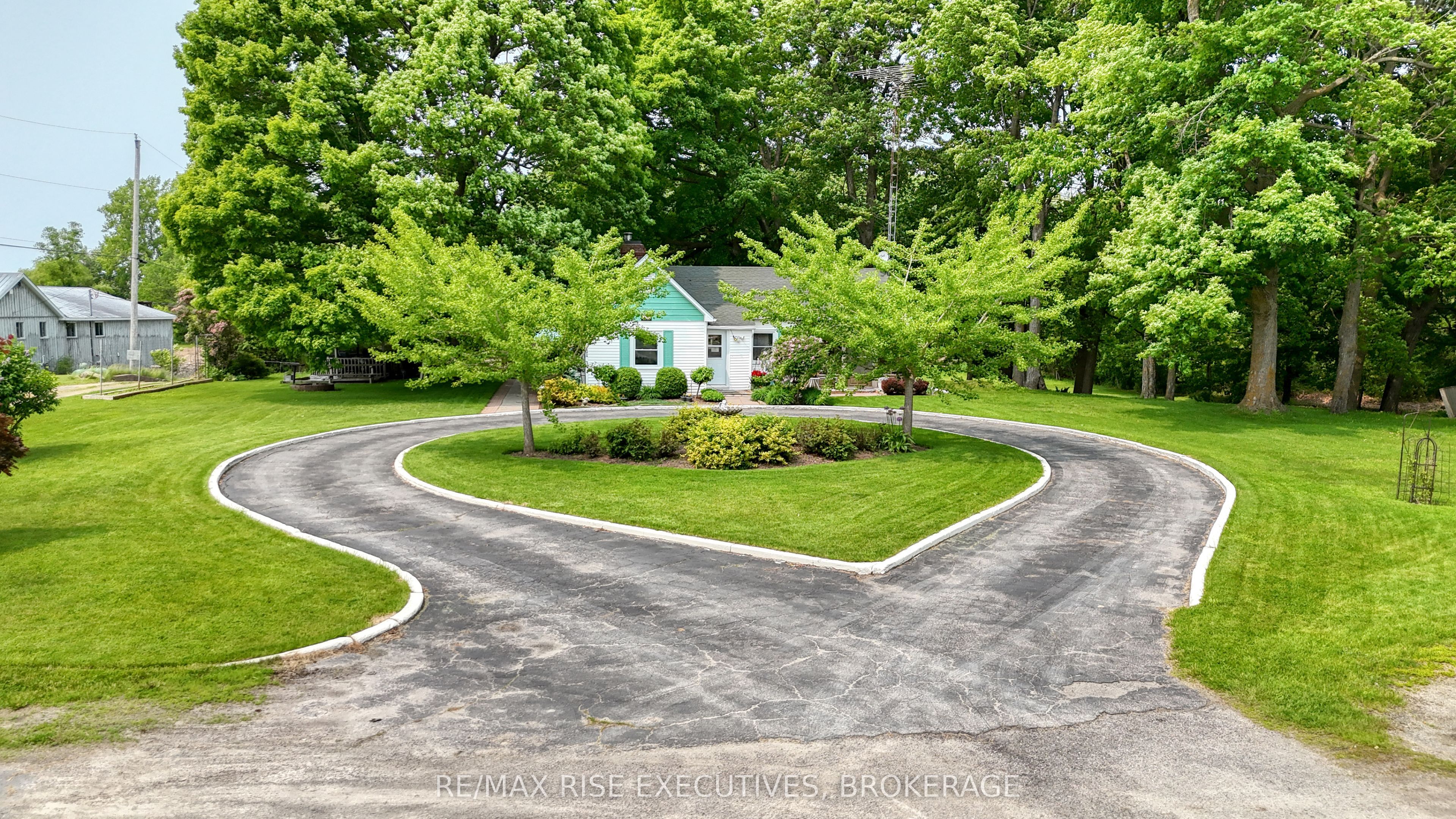 204 Road 33 Property Photo 1