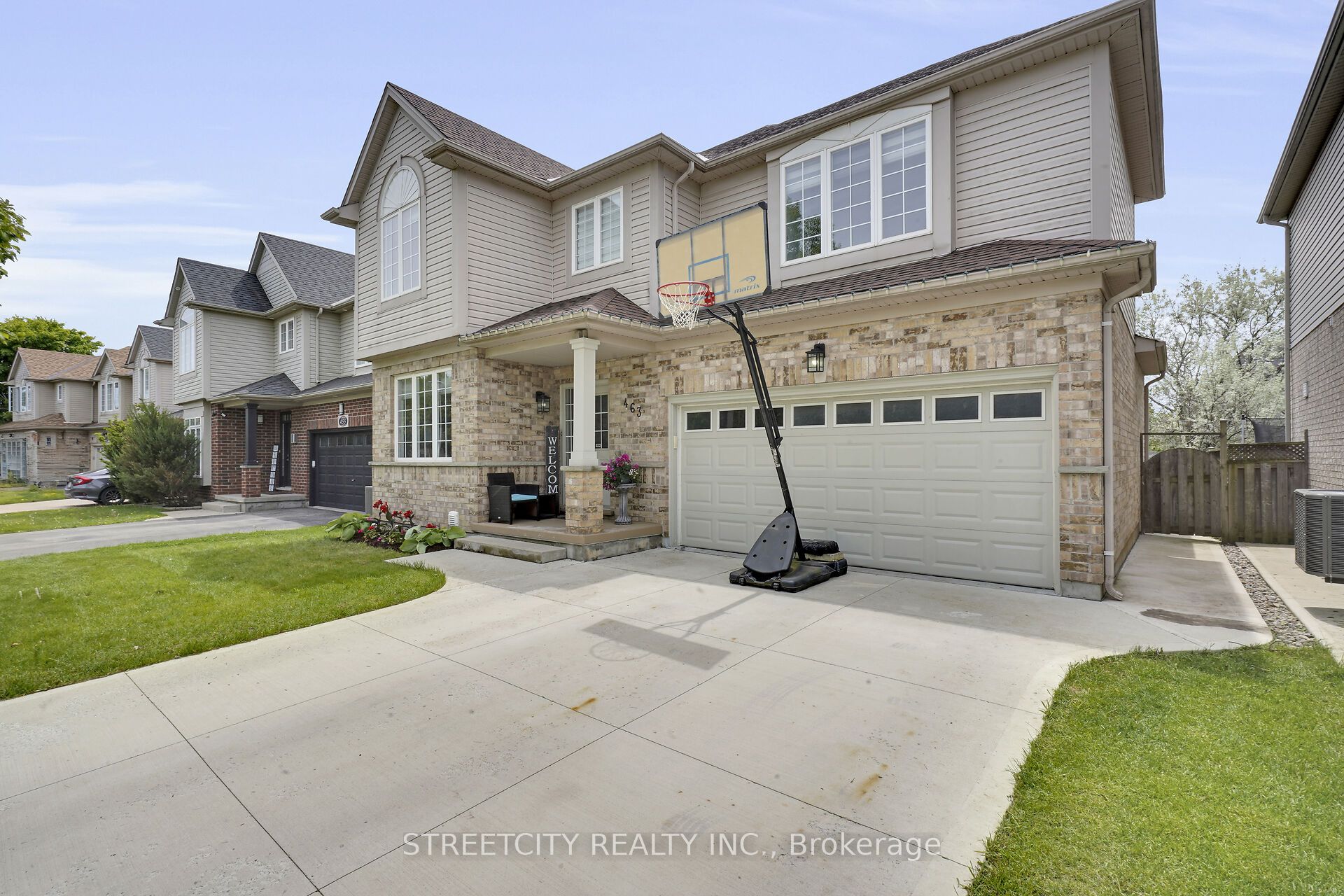 463 South Leaksdale Circle Property Photo 1
