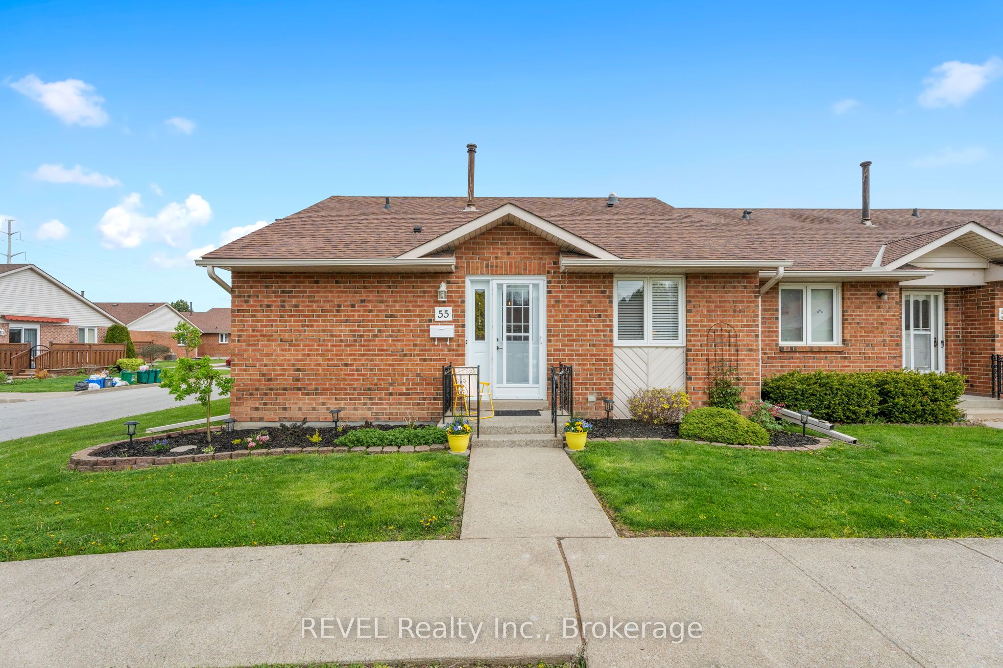 122 Bunting Road 55 Property Photo 1