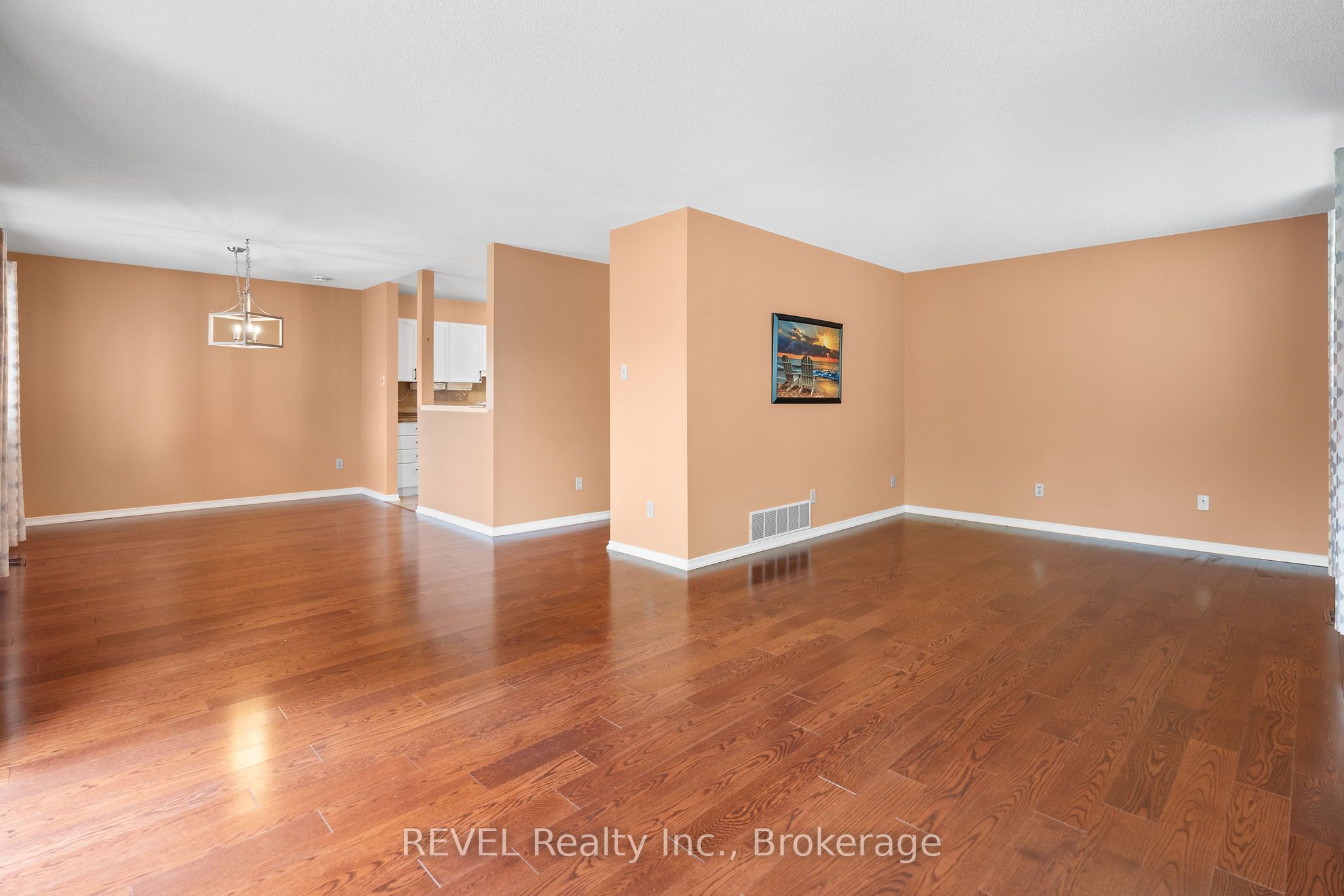 122 Bunting Road 55 Property Photo 4