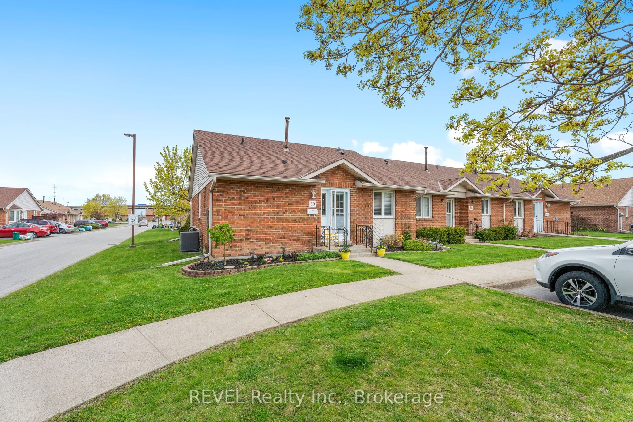 122 Bunting Rd Property Photo 1